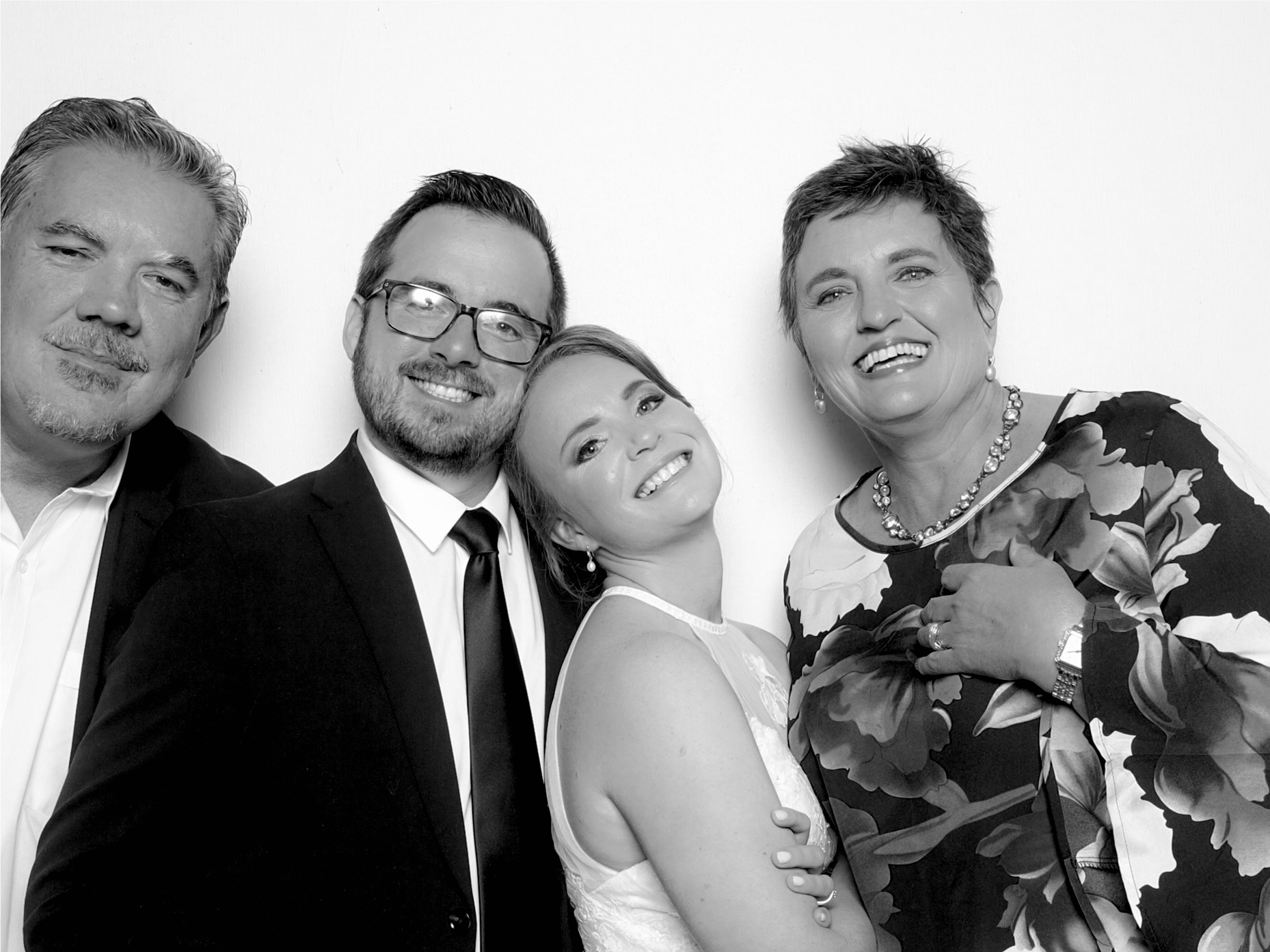 Mia & Marcel | View more photos from the event at photos.goldotter.co.za/u/GoldOtterMedia/Mia-Marcel