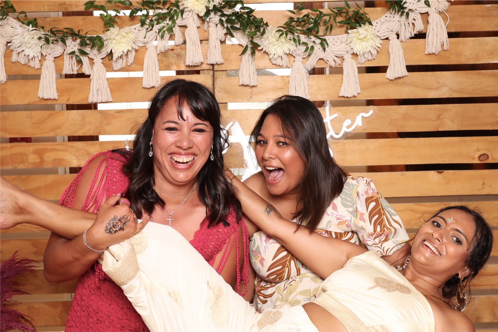 Tom & Shashi | View more photos from the event at photos.goldotter.co.za/u/GoldOtterMedia/Tom-Shashi