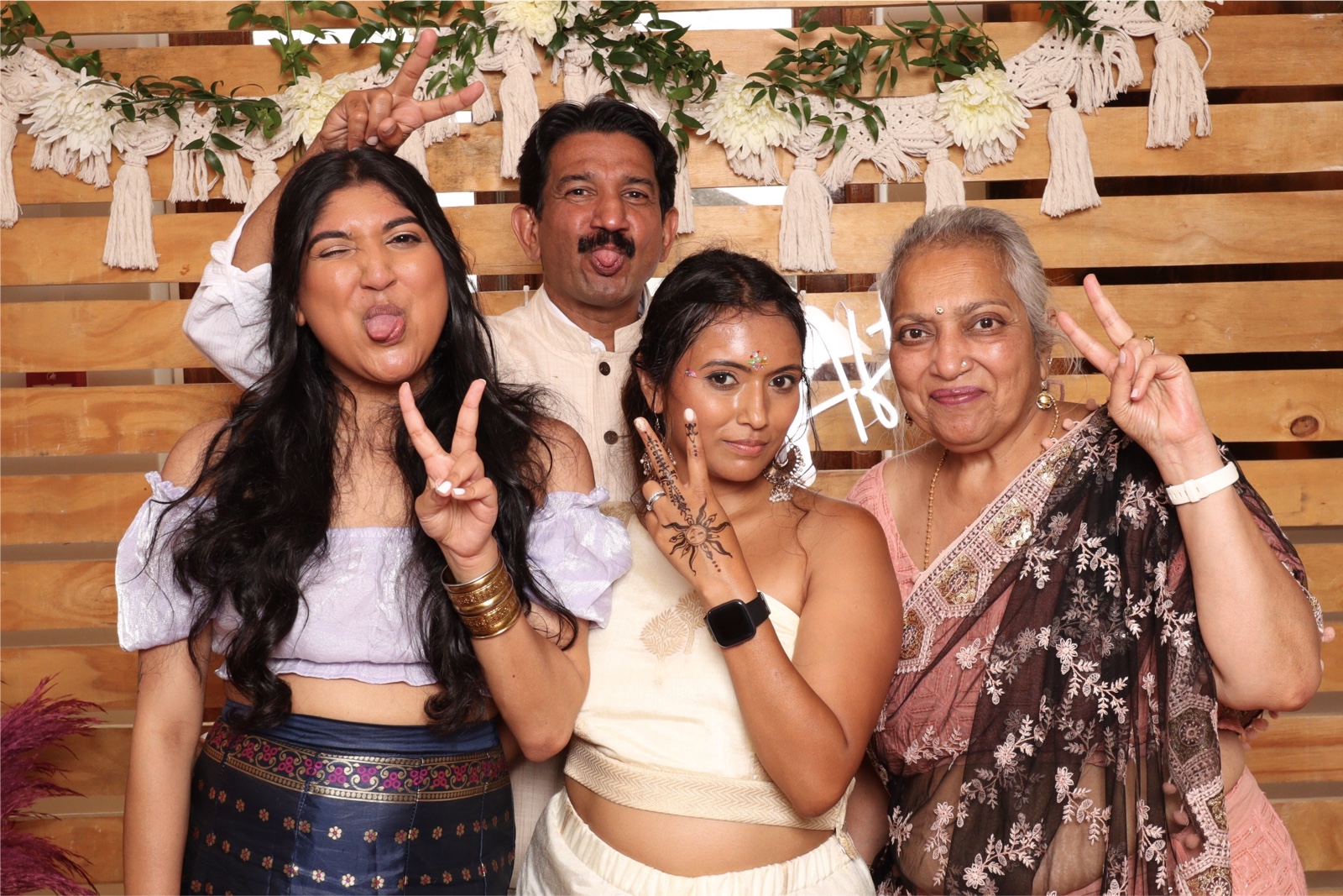 Tom & Shashi | View more photos from the event at photos.goldotter.co.za/u/GoldOtterMedia/Tom-Shashi