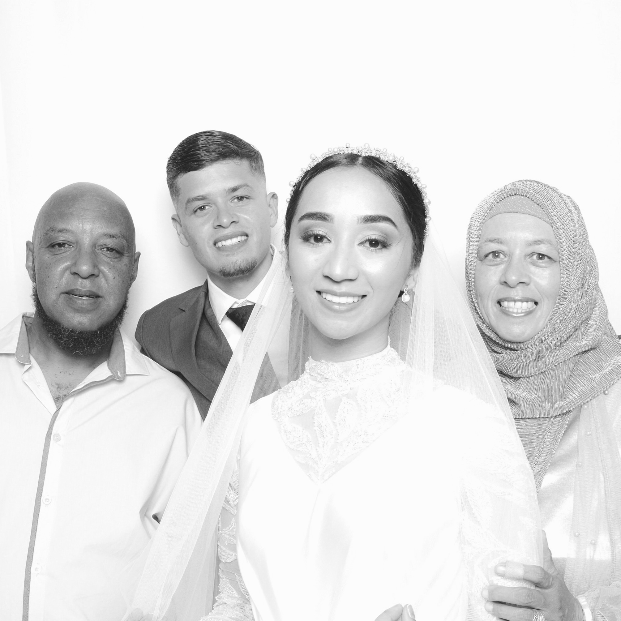 Zayaan & Faseegh | View more photos from the event at photos.goldotter.co.za/u/GoldOtterMedia/Zayaan-Faseegh