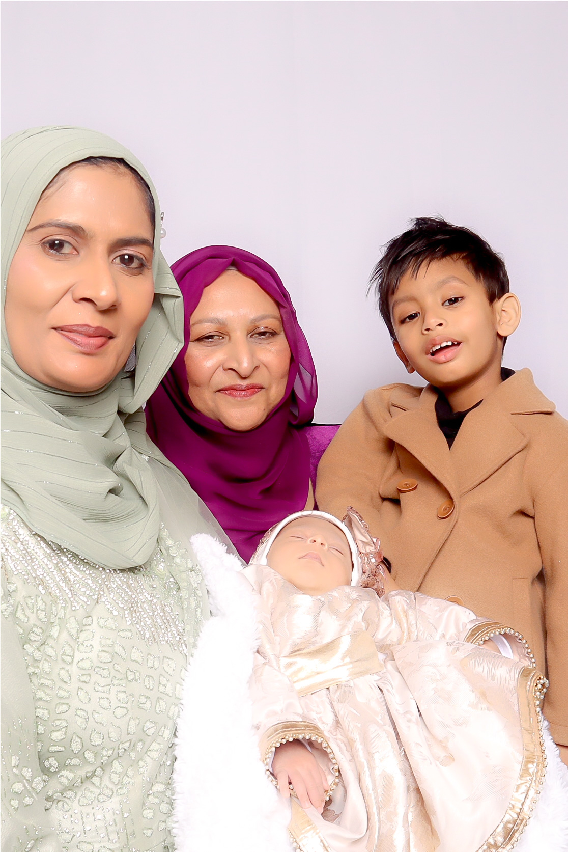 Abdulbasit + Nabeela | View more photos from the event at photos.goldotter.co.za/u/GoldOtterMedia/Abdulbasit-Nabeela