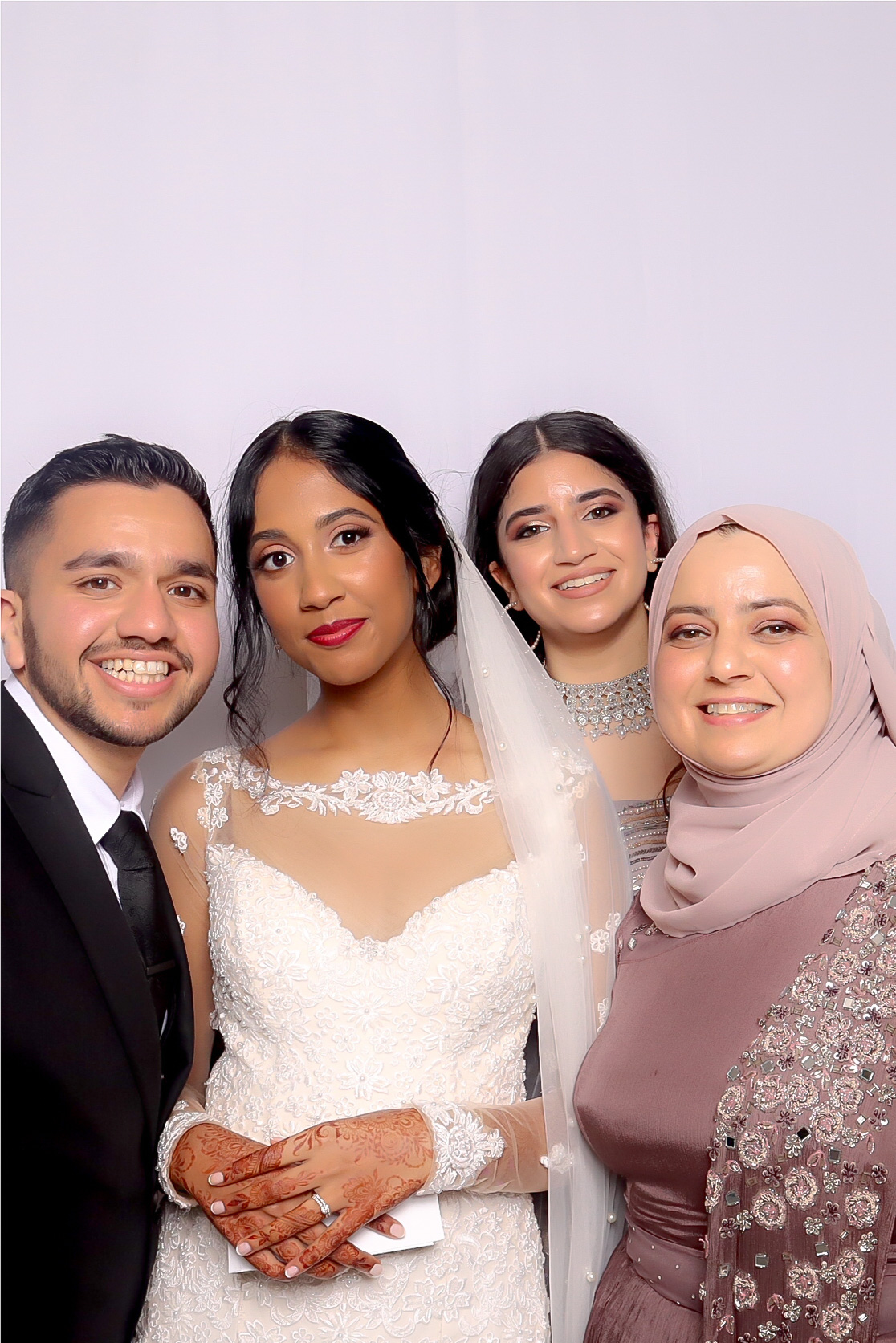 Abdulbasit + Nabeela | View more photos from the event at photos.goldotter.co.za/u/GoldOtterMedia/Abdulbasit-Nabeela