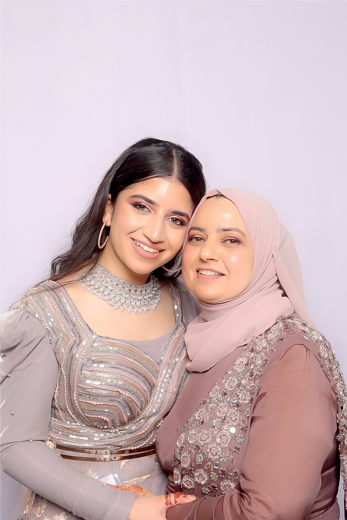 Abdulbasit + Nabeela | View more photos from the event at photos.goldotter.co.za/u/GoldOtterMedia/Abdulbasit-Nabeela