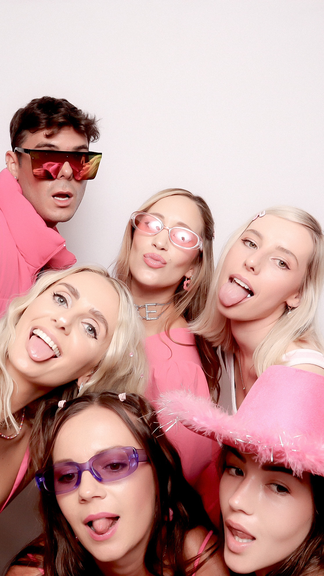 Barbie - Natalie's 30th | View more photos from the event at photos.goldotter.co.za/u/GoldOtterMedia/Barbie-Natalies-30th