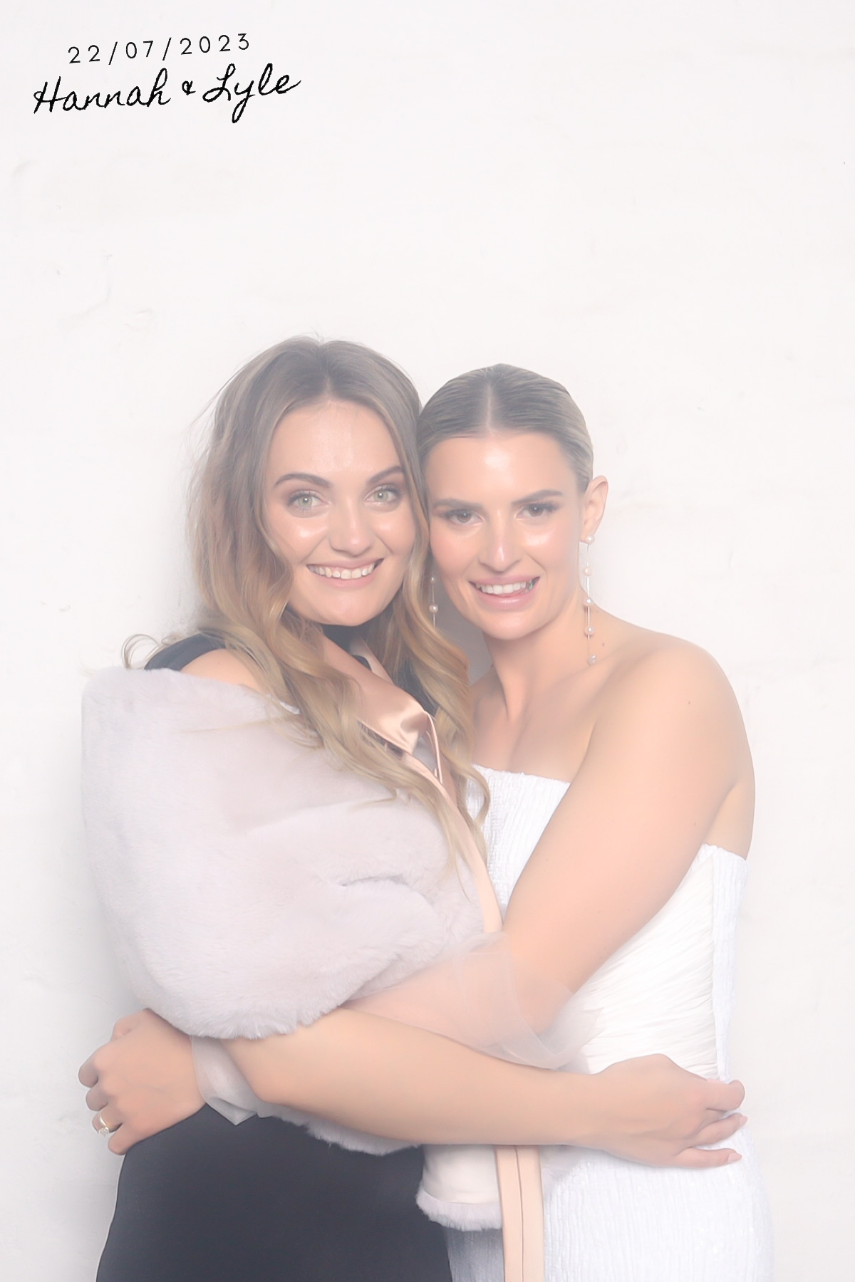Hannah & Lyle | View more photos from the event at photos.goldotter.co.za/u/GoldOtterMedia/Hannah-Lyle