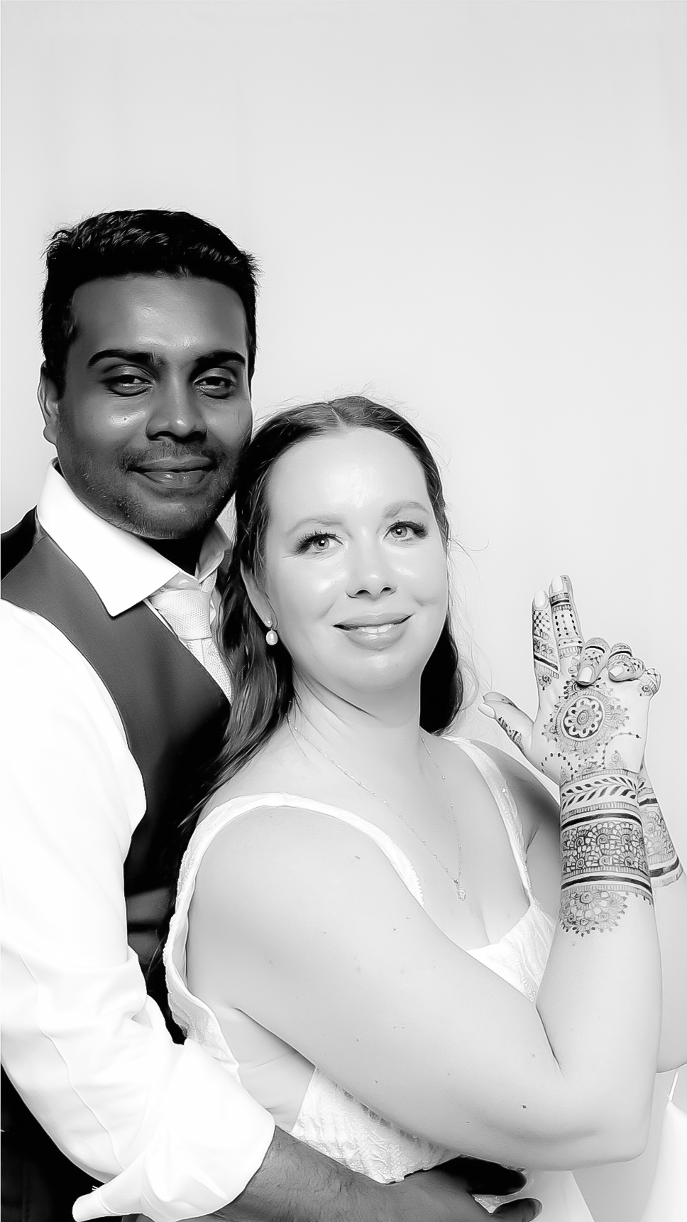 Lezanne & Vishnu | View more photos from the event at photos.goldotter.co.za/u/GoldOtterMedia/Lezanne-Vishnu