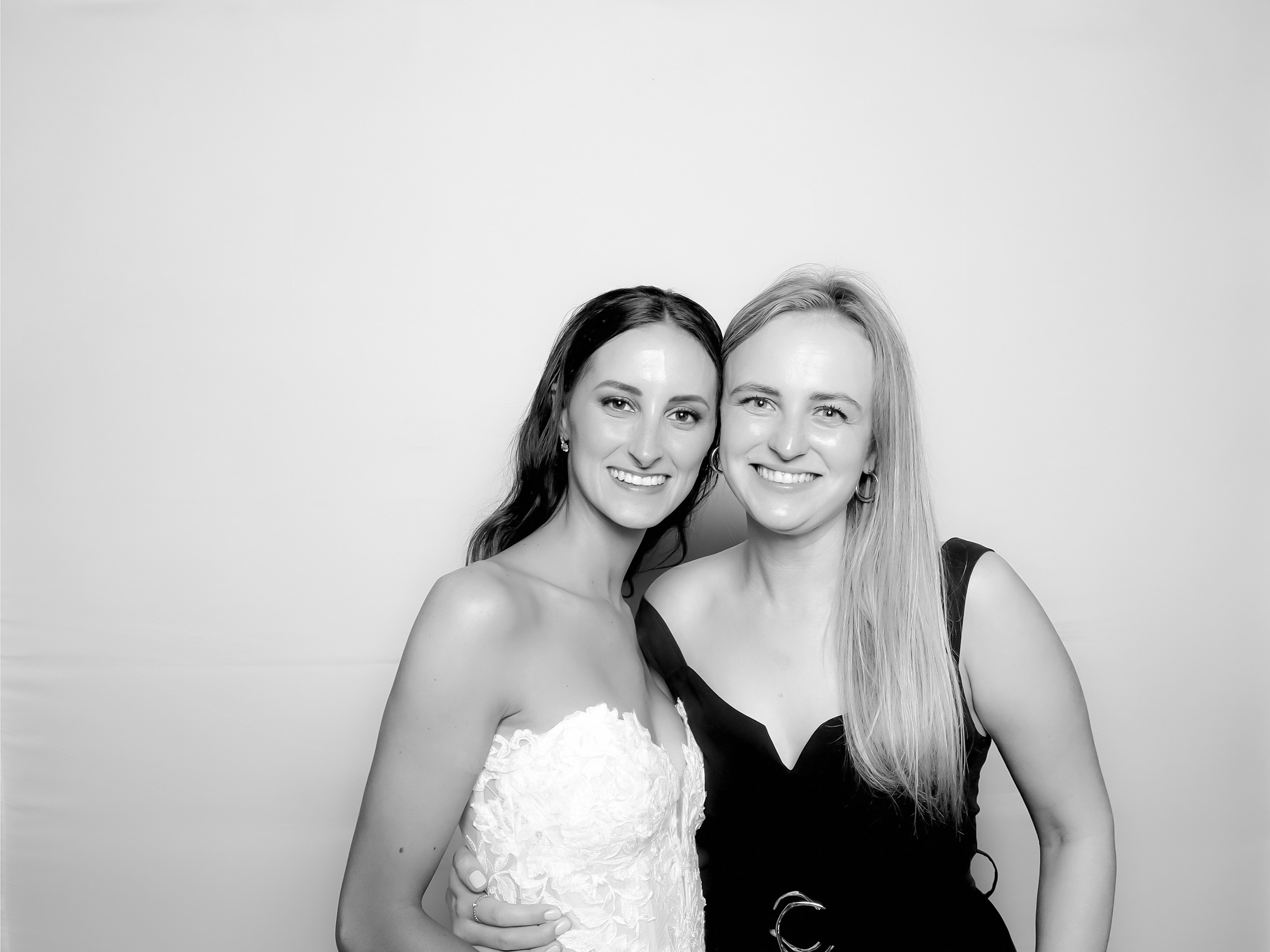 Nicole & Willie | View more photos from the event at photos.goldotter.co.za/u/GoldOtterMedia/Nicole-Willie