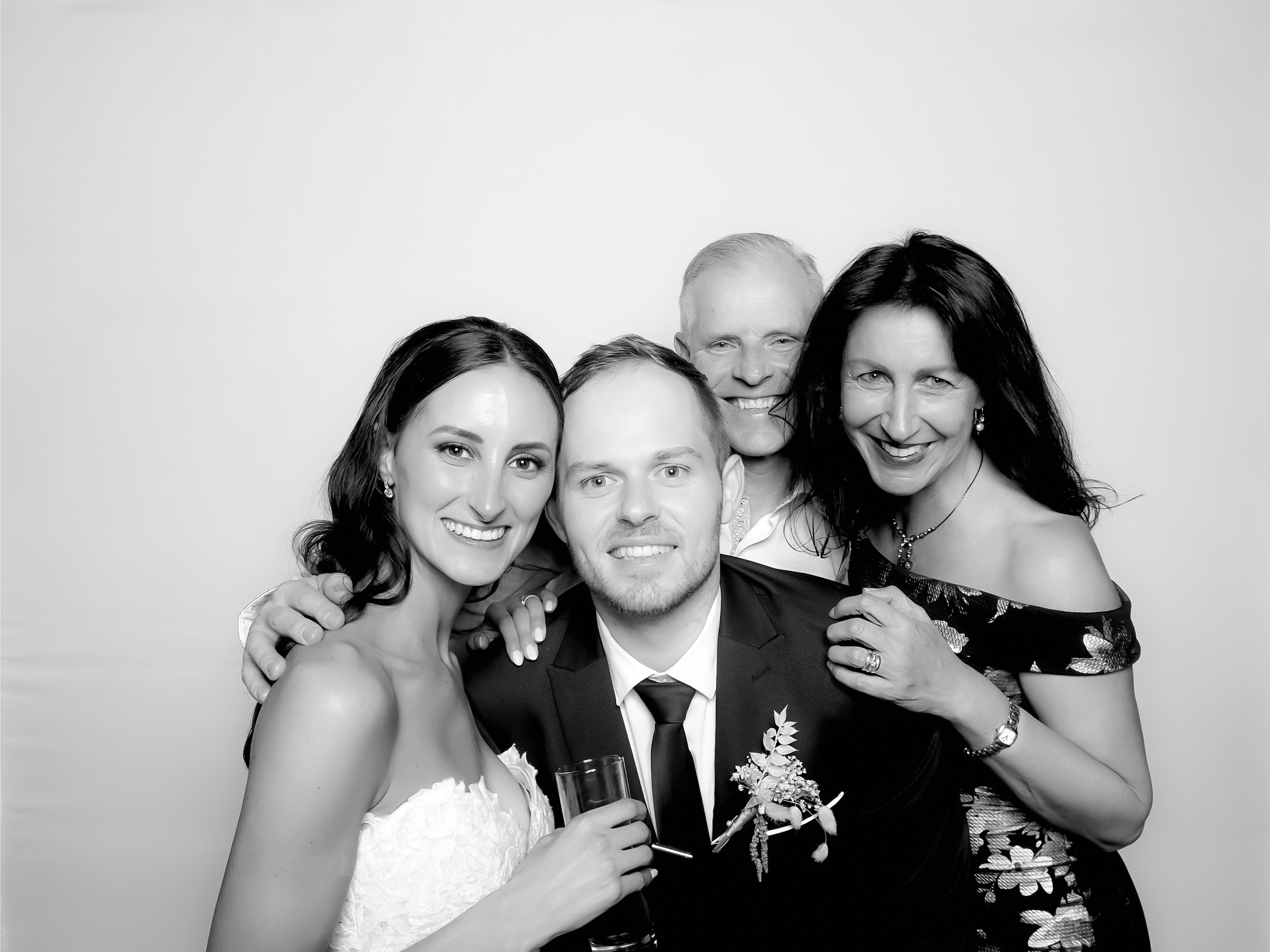 Nicole & Willie | View more photos from the event at photos.goldotter.co.za/u/GoldOtterMedia/Nicole-Willie