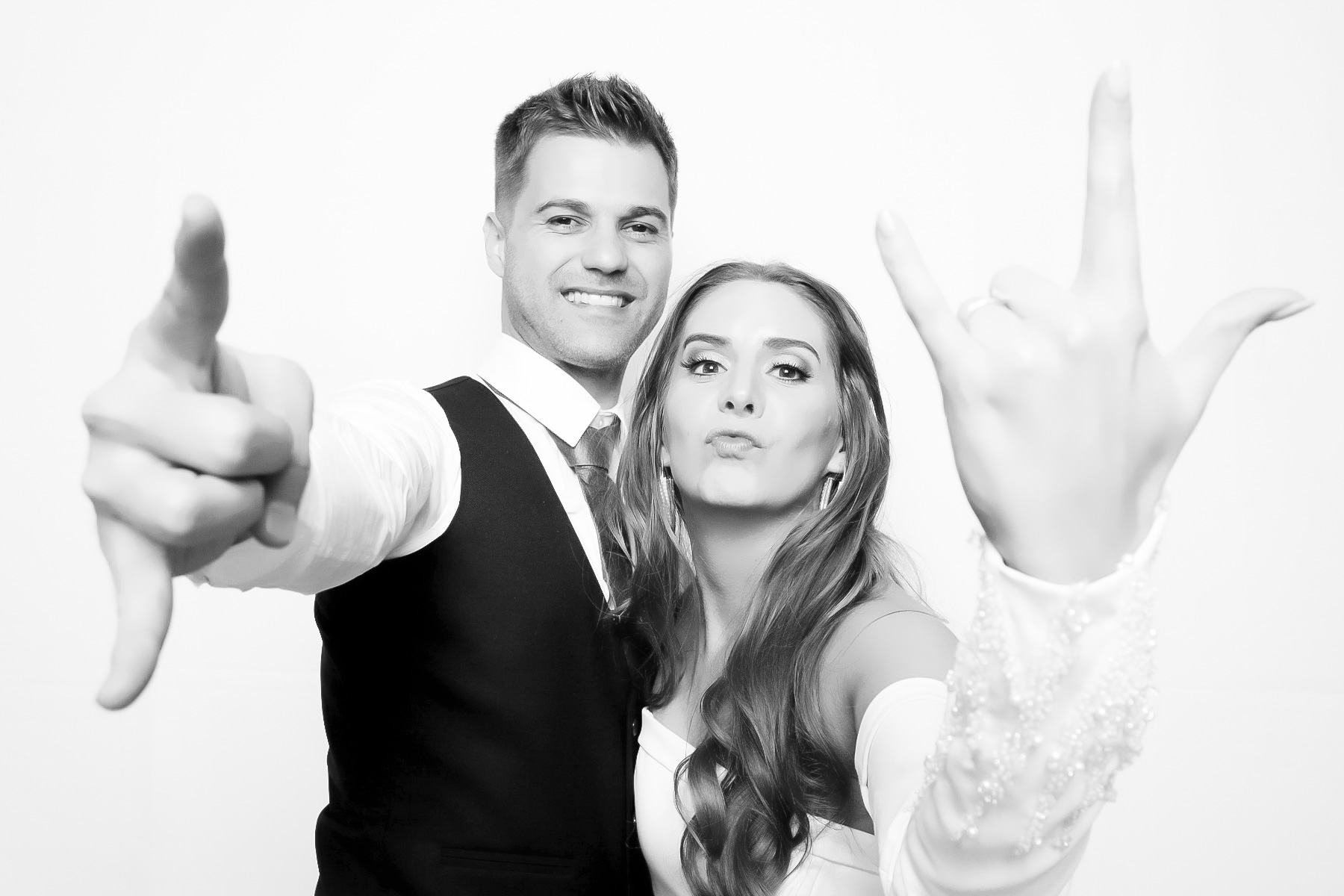 Sarah & Neil | View more photos from the event at photos.goldotter.co.za/u/GoldOtterMedia/Sarah-Neil