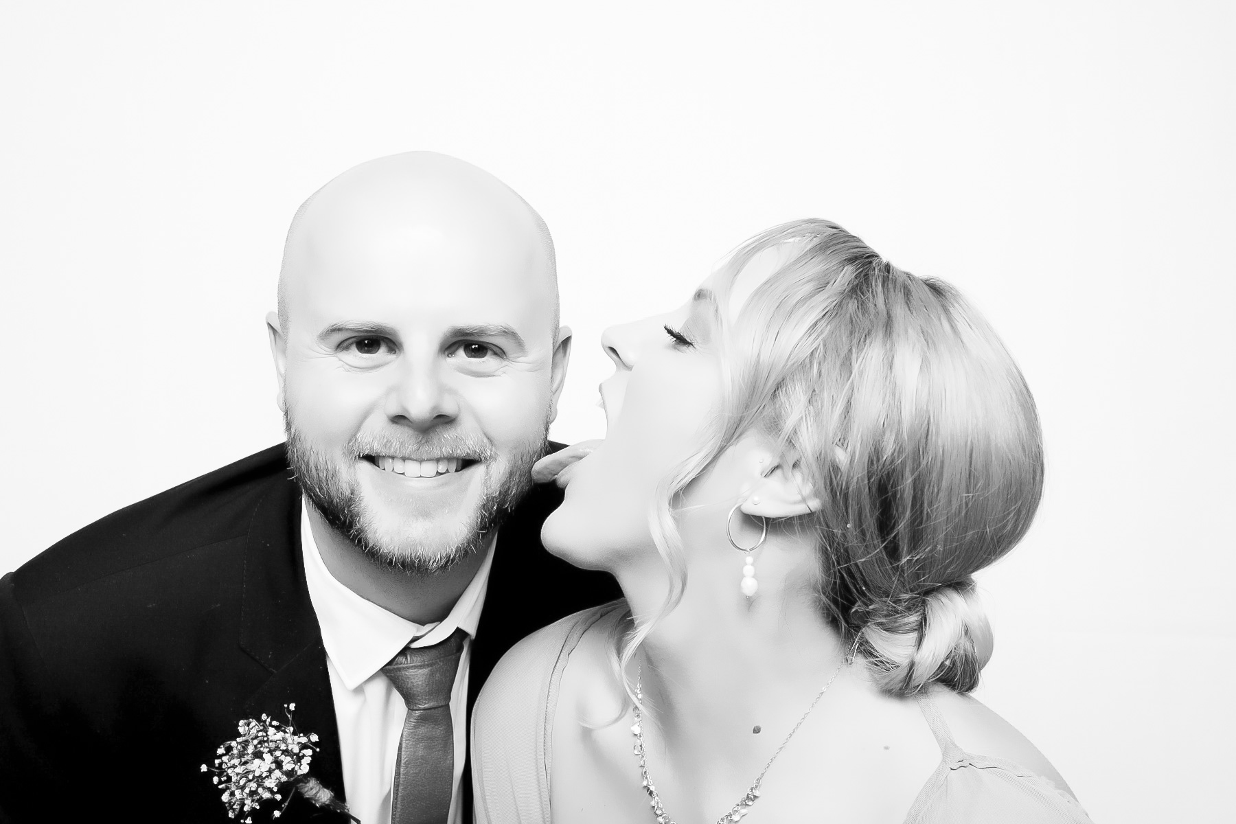 Sarah & Neil | View more photos from the event at photos.goldotter.co.za/u/GoldOtterMedia/Sarah-Neil