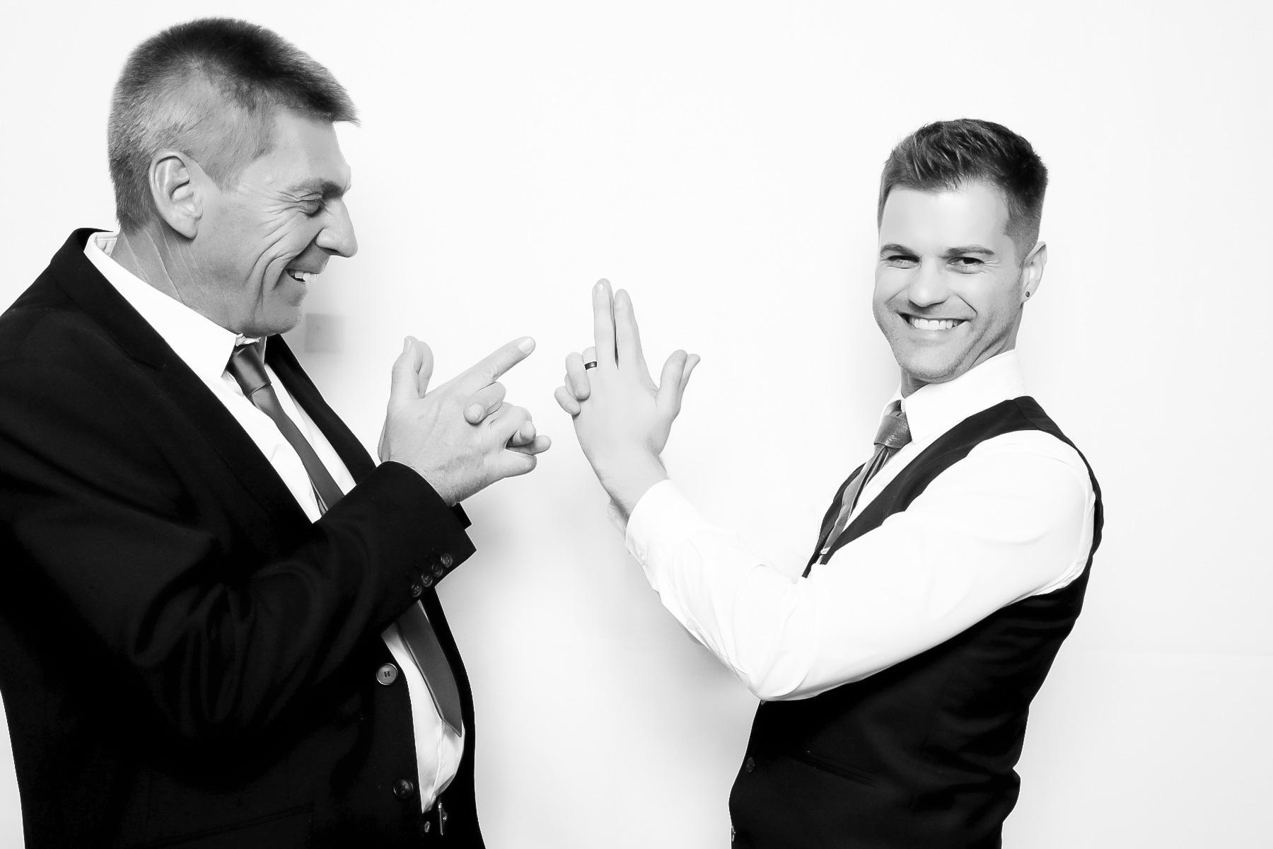 Sarah & Neil | View more photos from the event at photos.goldotter.co.za/u/GoldOtterMedia/Sarah-Neil