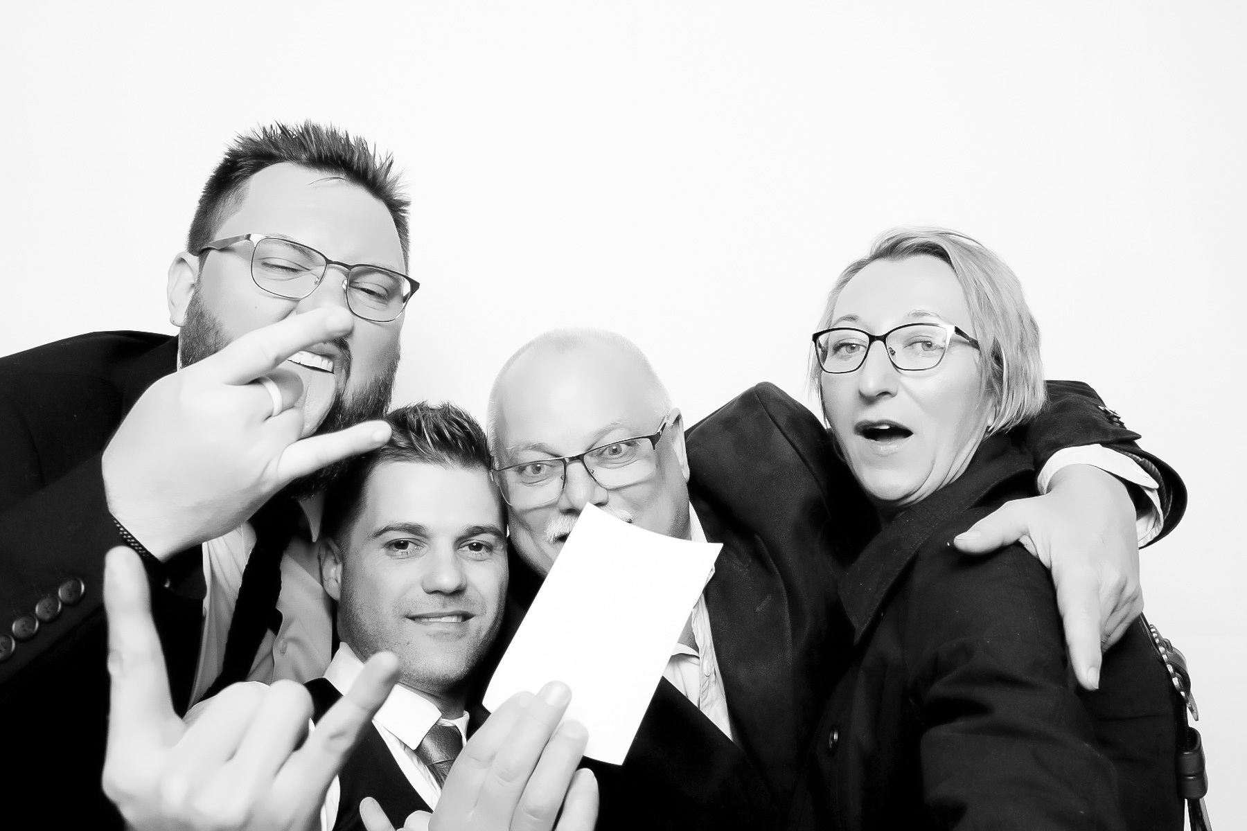 Sarah & Neil | View more photos from the event at photos.goldotter.co.za/u/GoldOtterMedia/Sarah-Neil