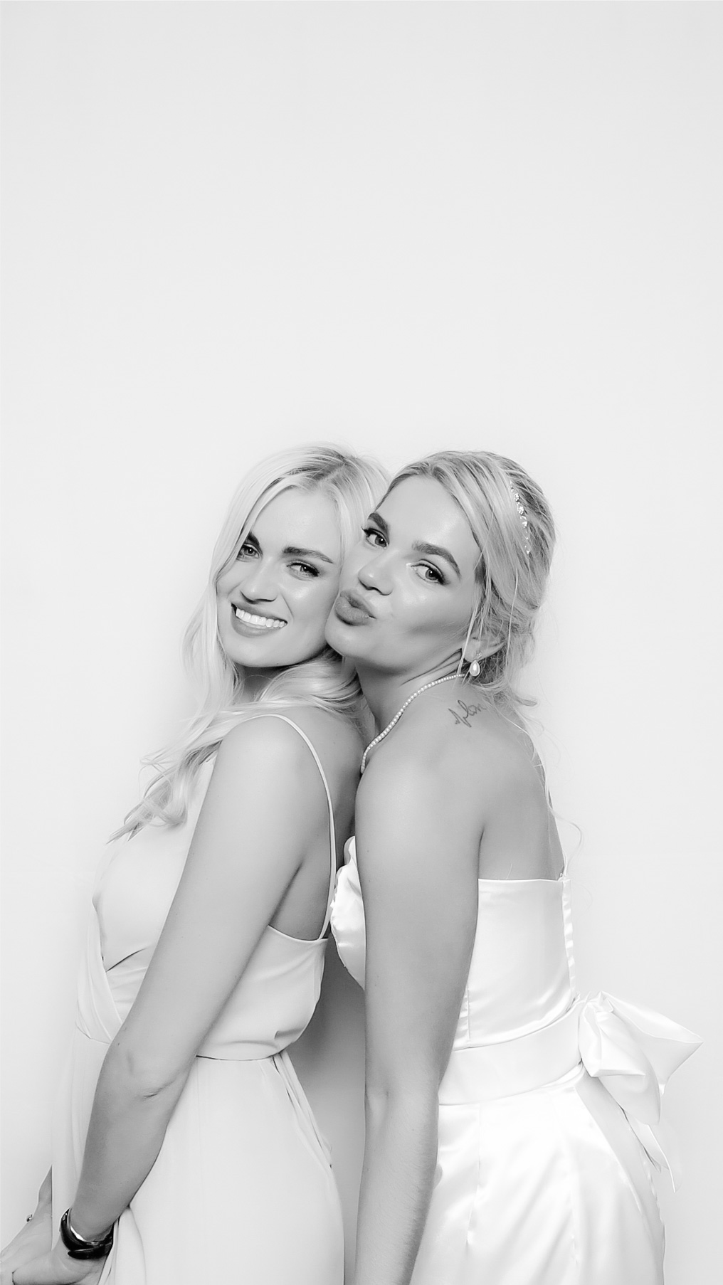 Steph & Cara | View more photos from the event at photos.goldotter.co.za/u/GoldOtterMedia/Steph-Cara
