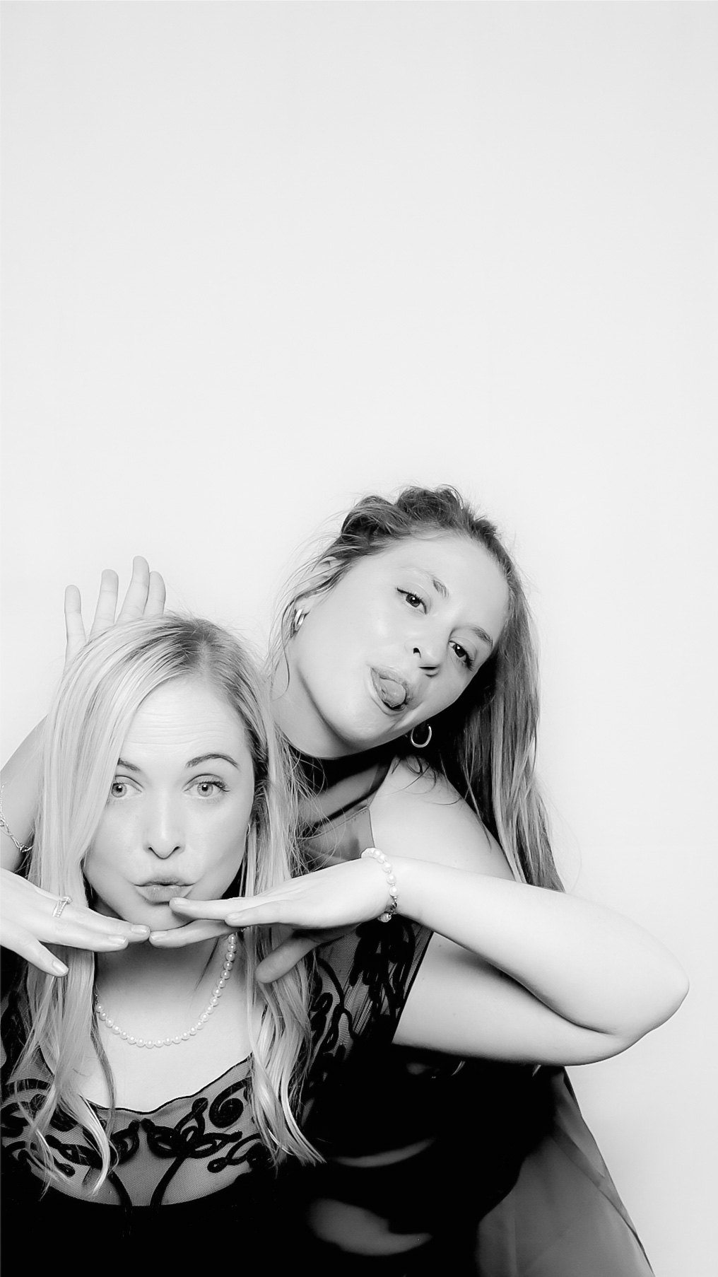 Steph & Cara | View more photos from the event at photos.goldotter.co.za/u/GoldOtterMedia/Steph-Cara