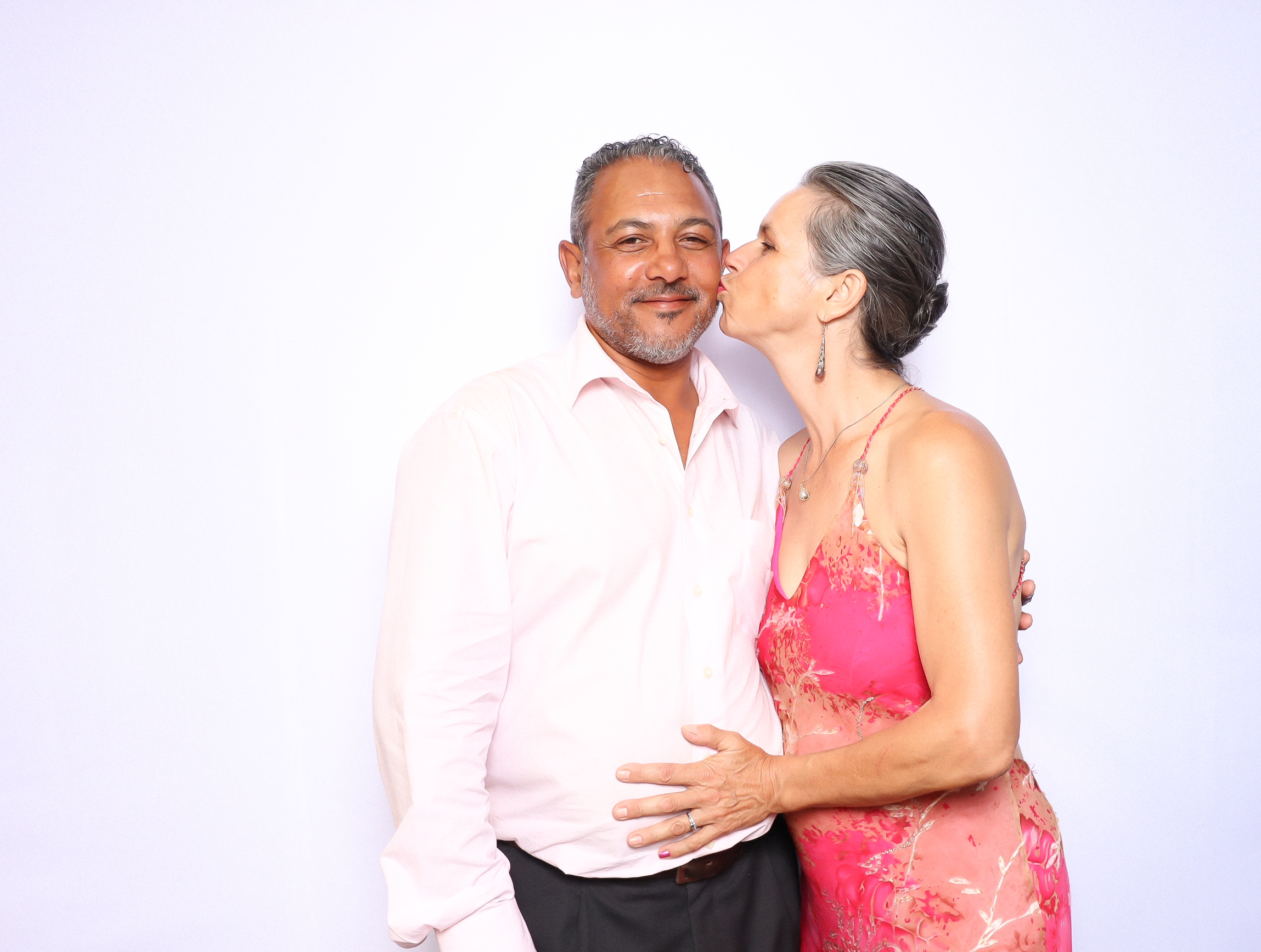 Kim and Sergio | View more photos from the event at photos.goldotter.co.za/u/GoldOtterMedia/Kim-and-Sergio