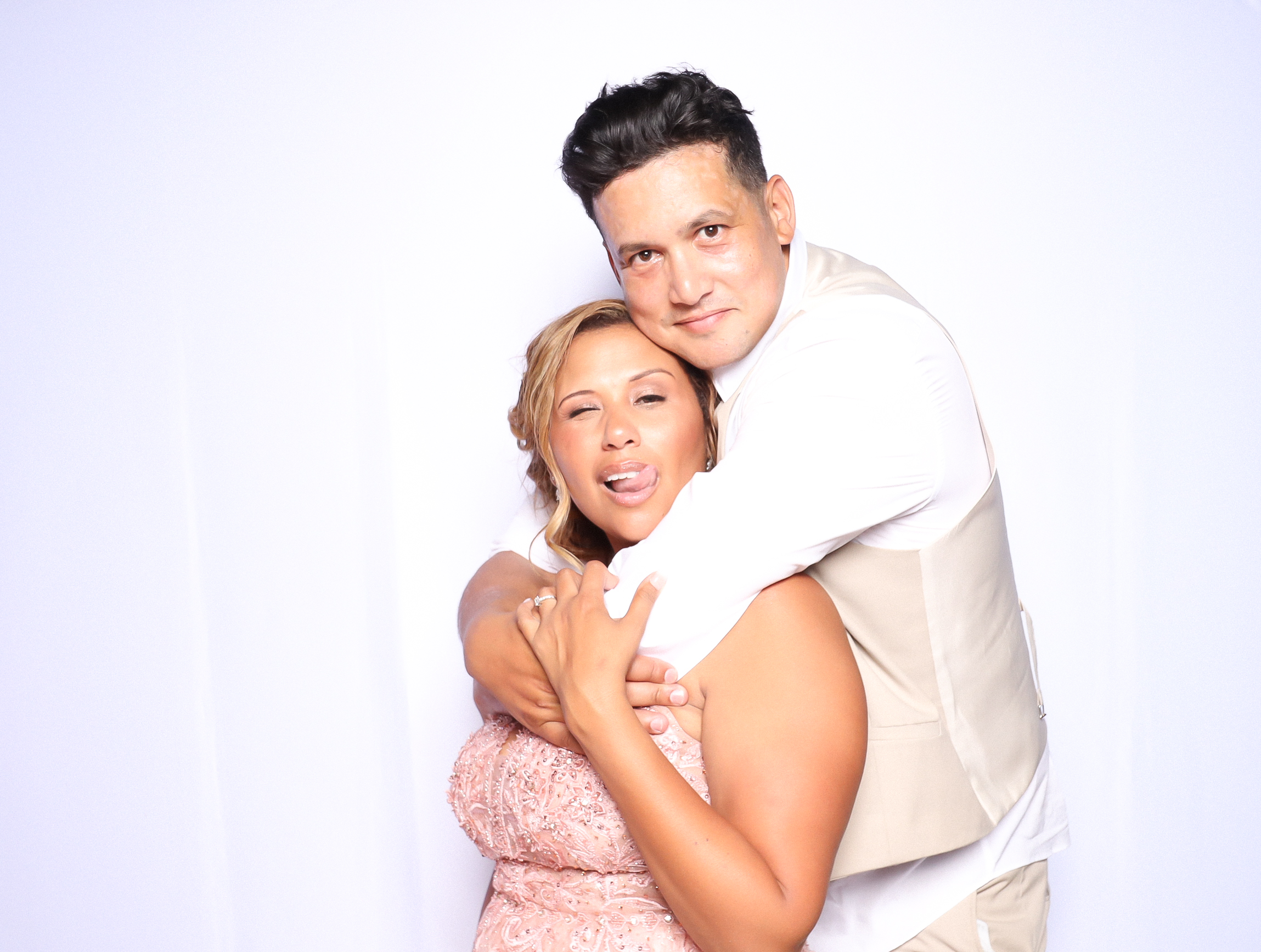 Kim and Sergio | View more photos from the event at photos.goldotter.co.za/u/GoldOtterMedia/Kim-and-Sergio