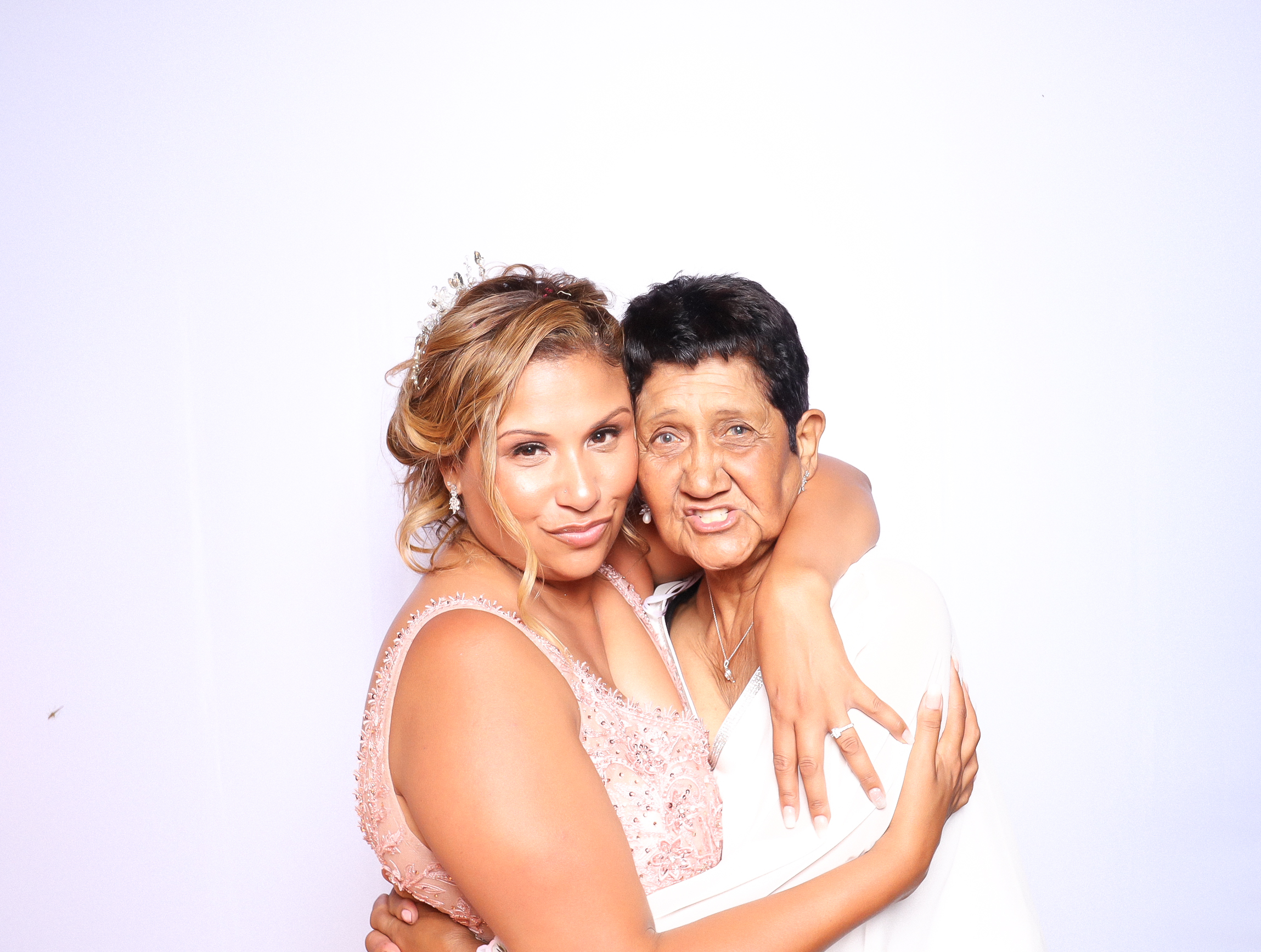 Kim and Sergio | View more photos from the event at photos.goldotter.co.za/u/GoldOtterMedia/Kim-and-Sergio