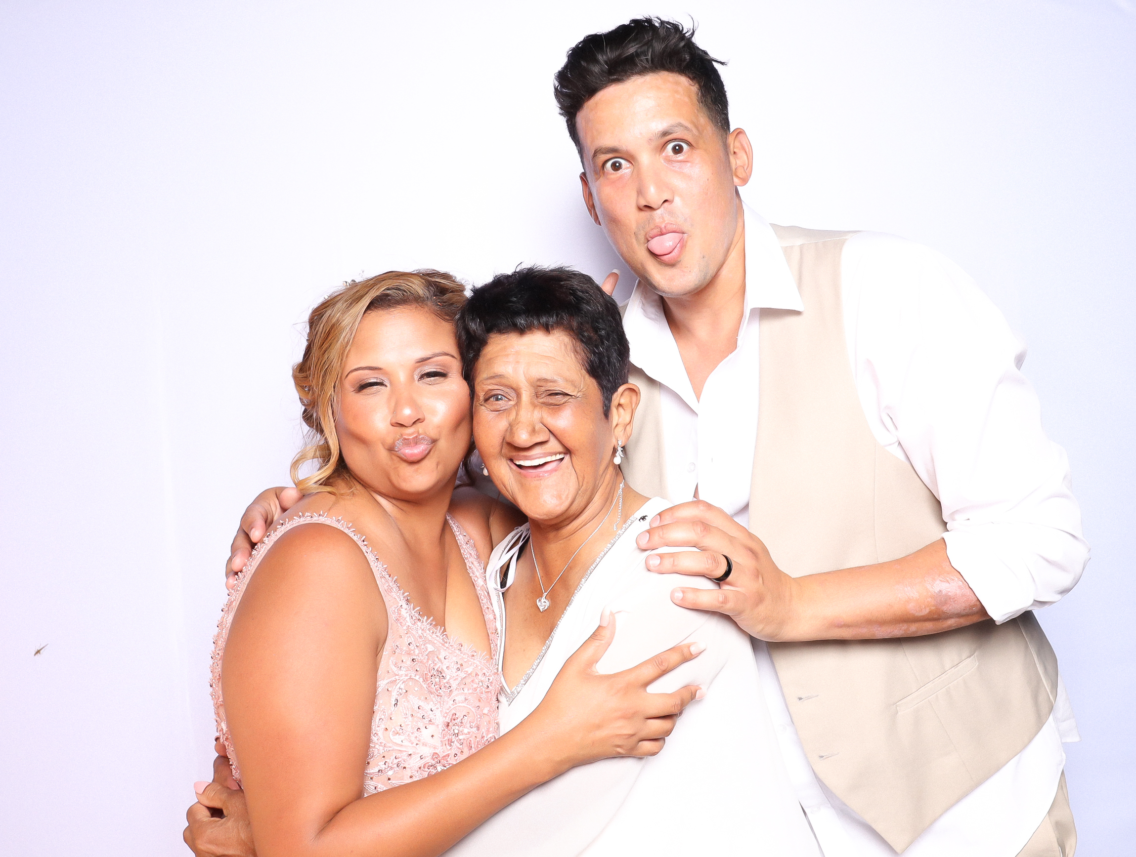 Kim and Sergio | View more photos from the event at photos.goldotter.co.za/u/GoldOtterMedia/Kim-and-Sergio