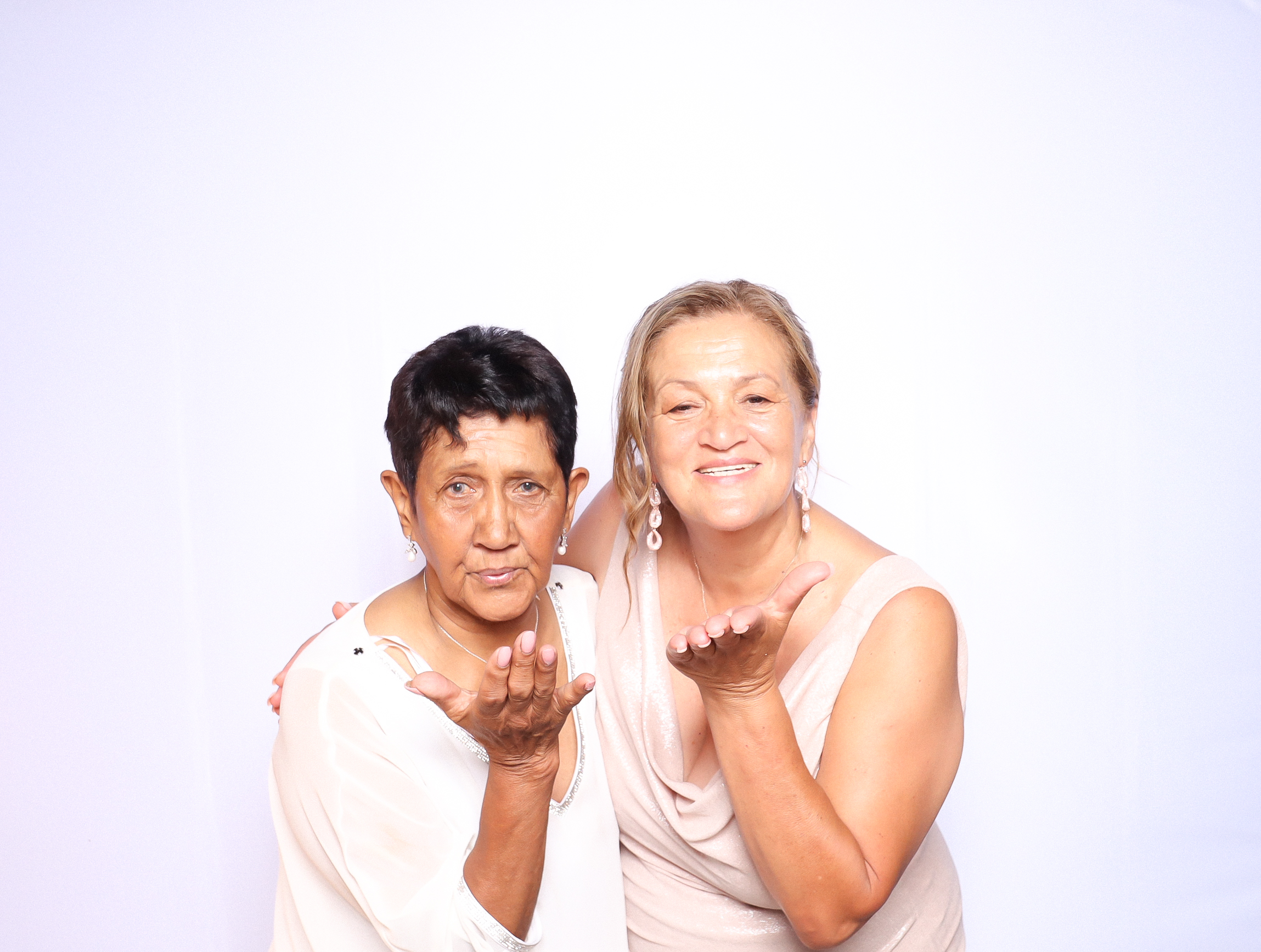 Kim and Sergio | View more photos from the event at photos.goldotter.co.za/u/GoldOtterMedia/Kim-and-Sergio