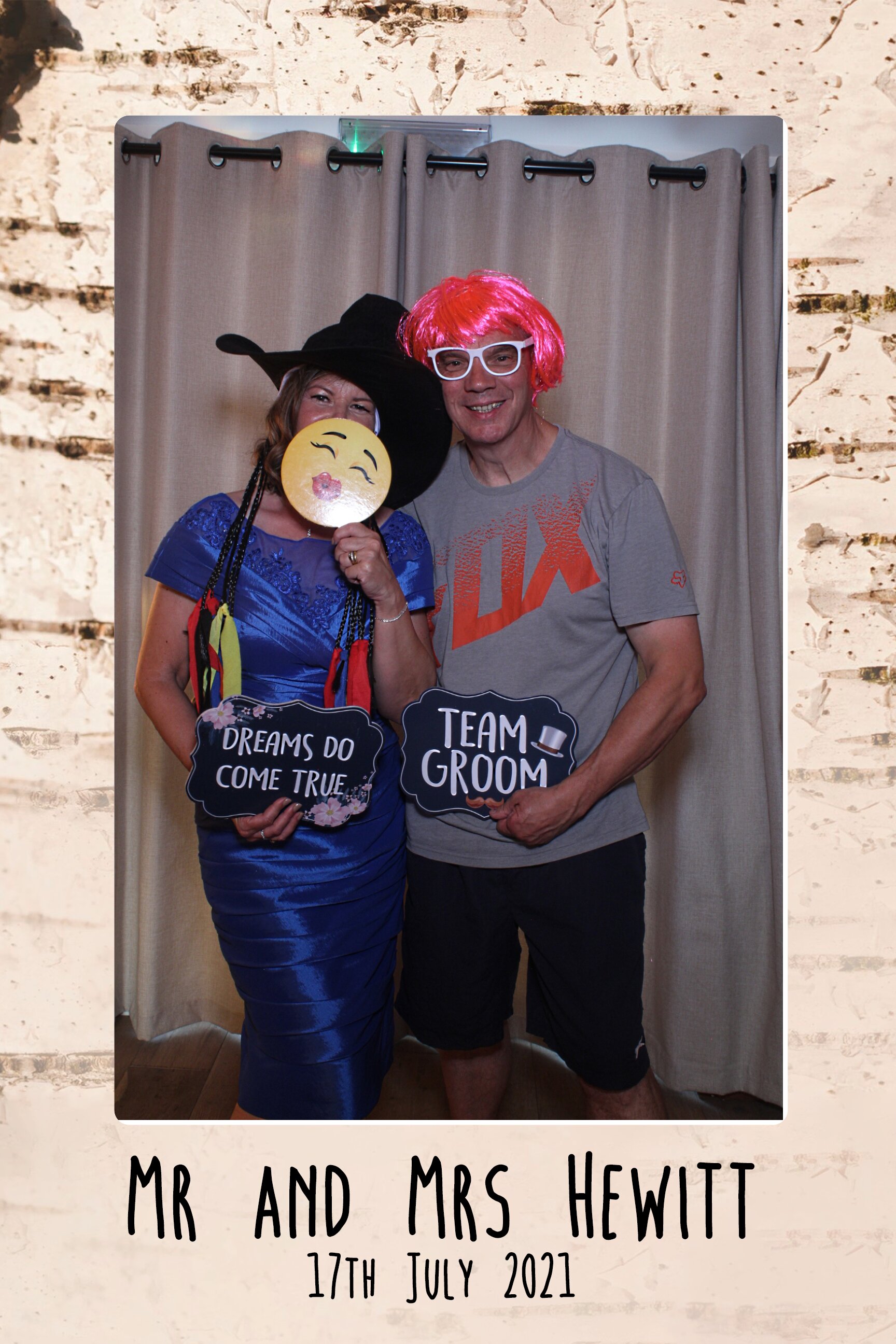 Nicolle and Thomas' Wedding | View more photos from the event at gallery.imprintphotobooths.co.uk/u/Imprint-Photobooths/Nicolle-and-Thomas-Wedding