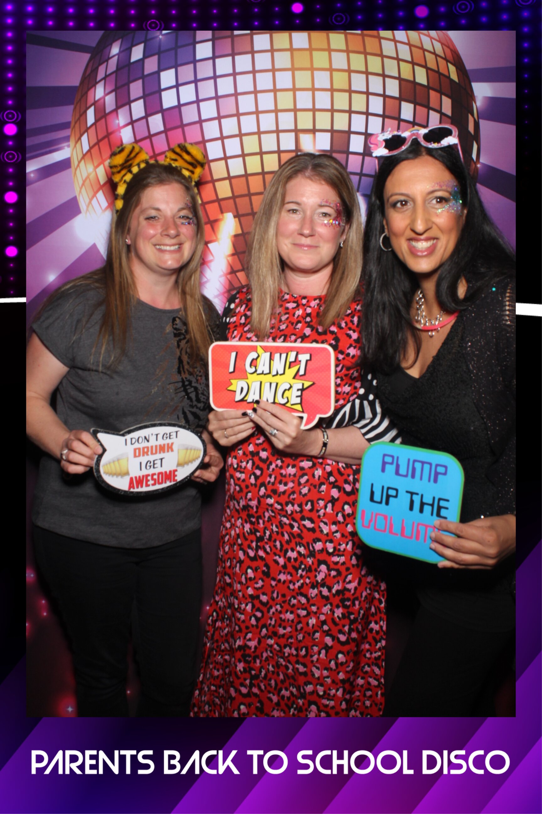 Back to School Disco | View more photos from the event at gallery.imprintphotobooths.co.uk/u/Imprint-Photobooths/Back-to-School-Disco