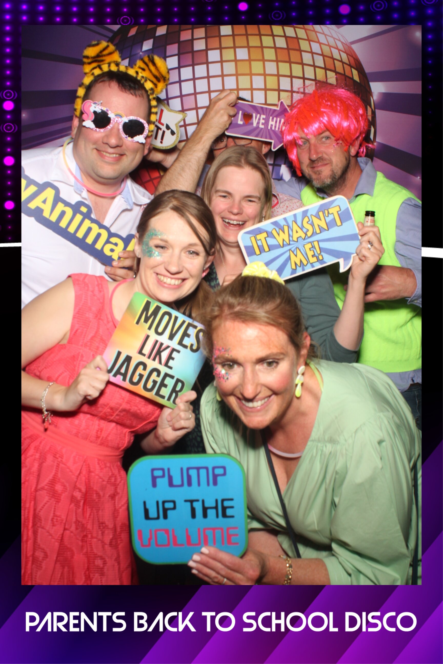 Back to School Disco | View more photos from the event at gallery.imprintphotobooths.co.uk/u/Imprint-Photobooths/Back-to-School-Disco