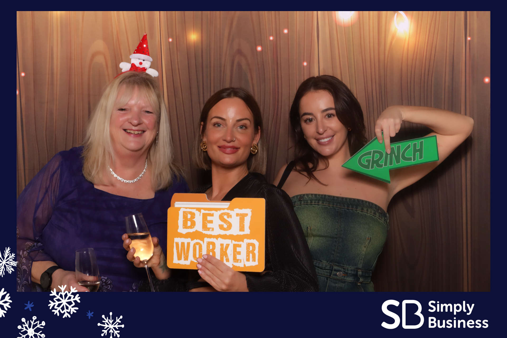 Simply Business Christmas 2023 | View more photos from the event at gallery.imprintphotobooths.co.uk/u/Imprint-Photobooths/Simply-Business-Christmas-2023