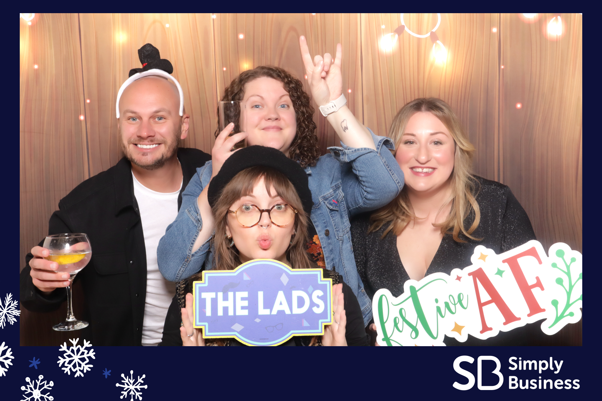 Simply Business Christmas 2023 | View more photos from the event at gallery.imprintphotobooths.co.uk/u/Imprint-Photobooths/Simply-Business-Christmas-2023