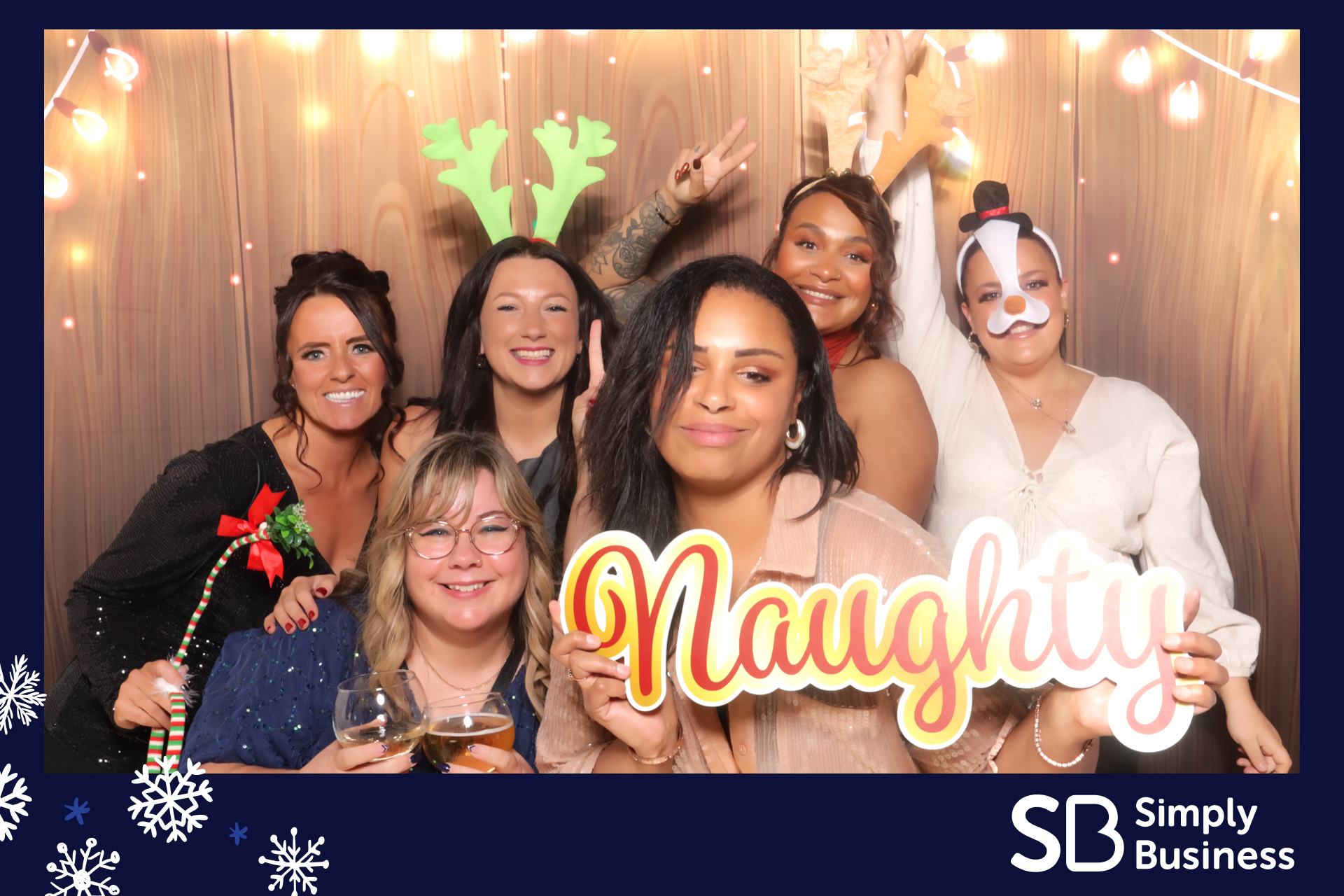 Simply Business Christmas 2023 | View more photos from the event at gallery.imprintphotobooths.co.uk/u/Imprint-Photobooths/Simply-Business-Christmas-2023