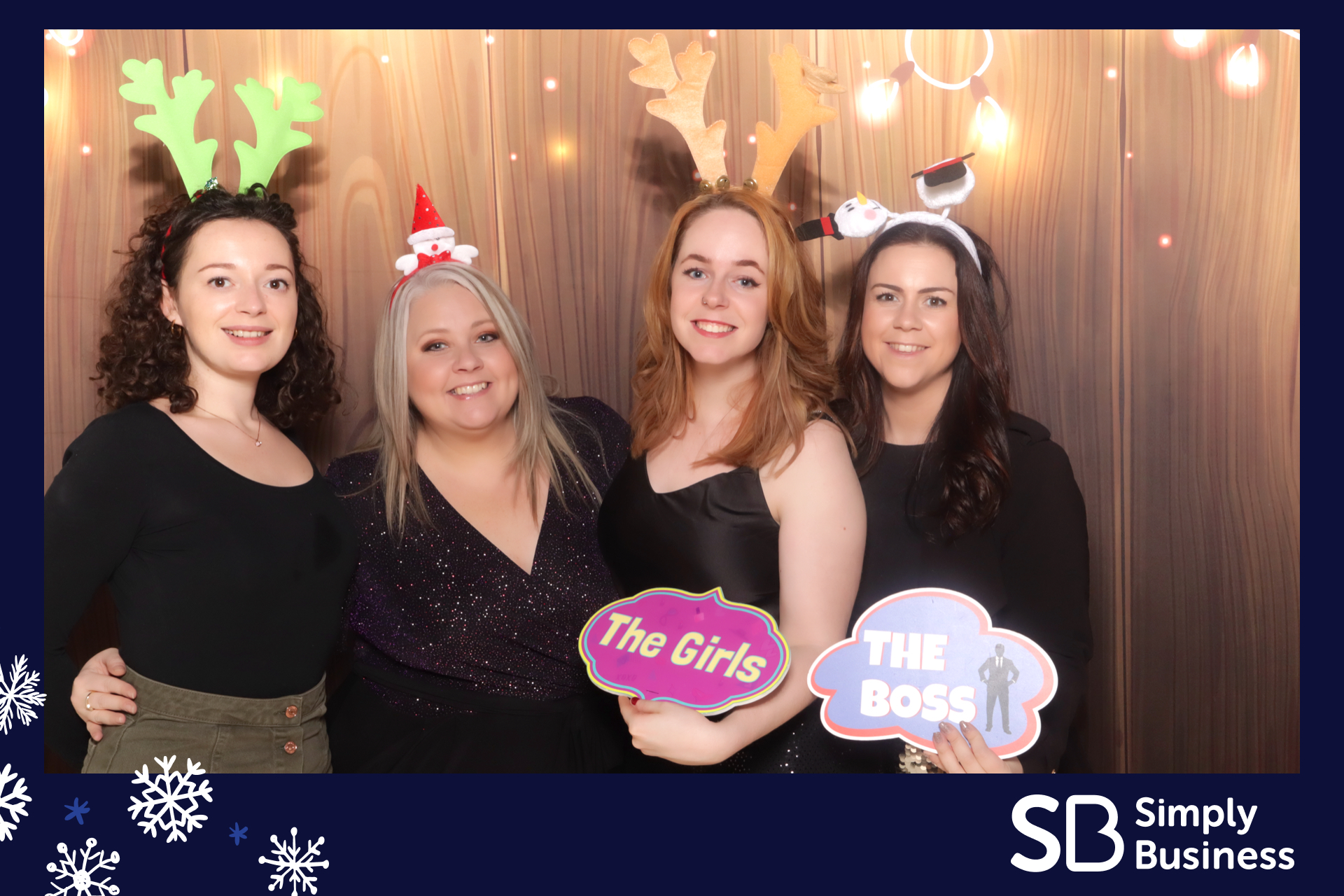 Simply Business Christmas 2023 | View more photos from the event at gallery.imprintphotobooths.co.uk/u/Imprint-Photobooths/Simply-Business-Christmas-2023