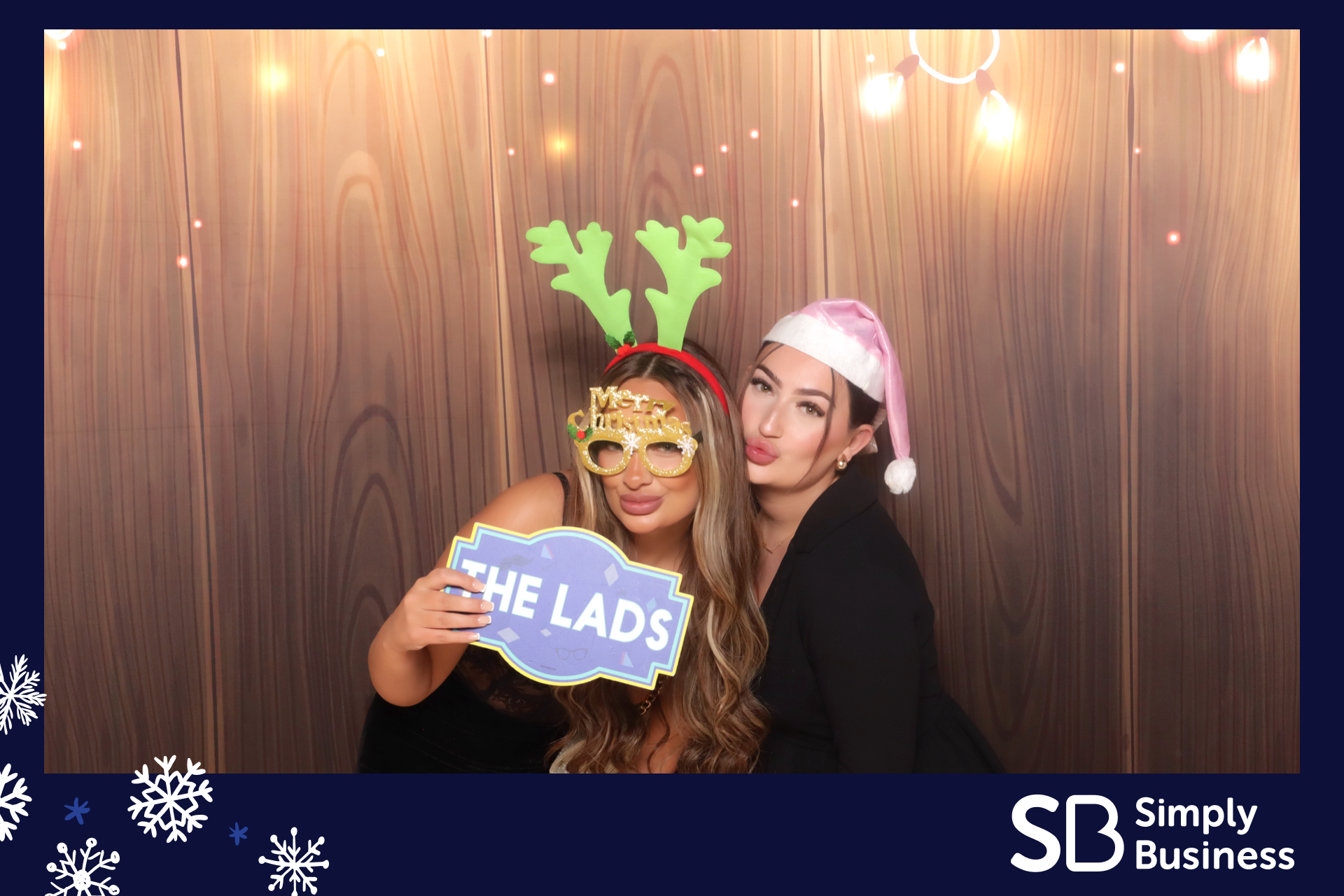 Simply Business Christmas 2023 | View more photos from the event at gallery.imprintphotobooths.co.uk/u/Imprint-Photobooths/Simply-Business-Christmas-2023