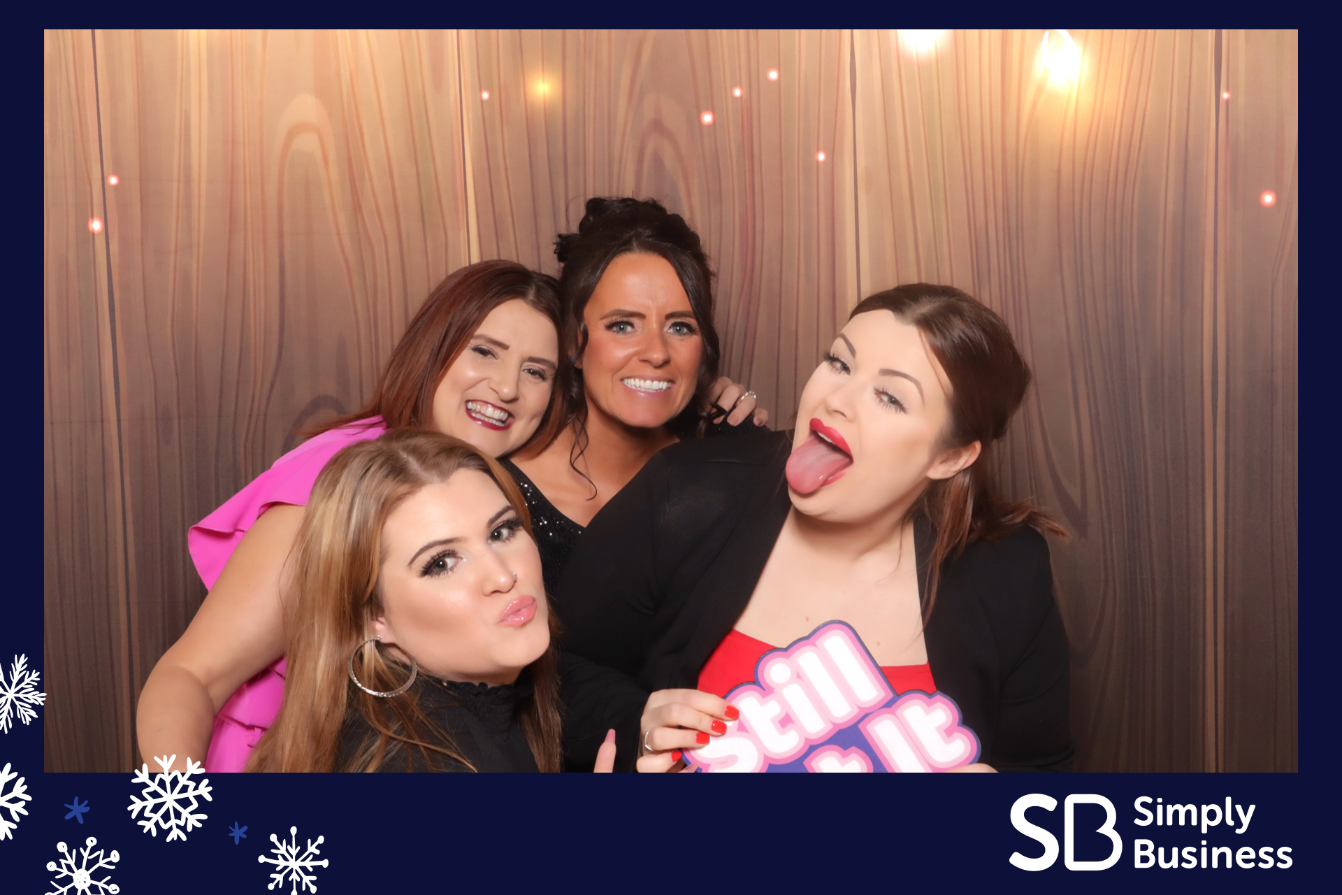 Simply Business Christmas 2023 | View more photos from the event at gallery.imprintphotobooths.co.uk/u/Imprint-Photobooths/Simply-Business-Christmas-2023