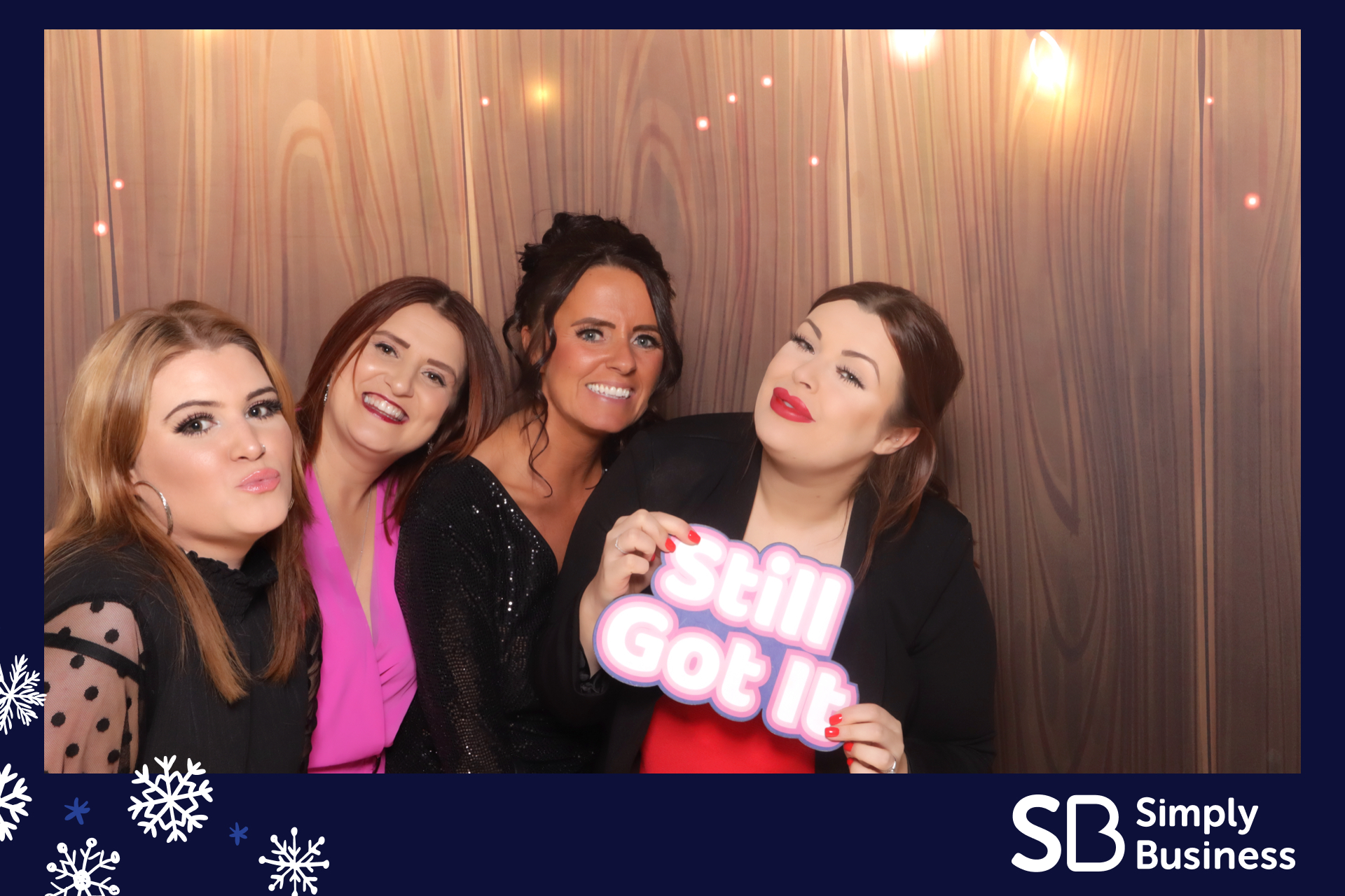 Simply Business Christmas 2023 | View more photos from the event at gallery.imprintphotobooths.co.uk/u/Imprint-Photobooths/Simply-Business-Christmas-2023