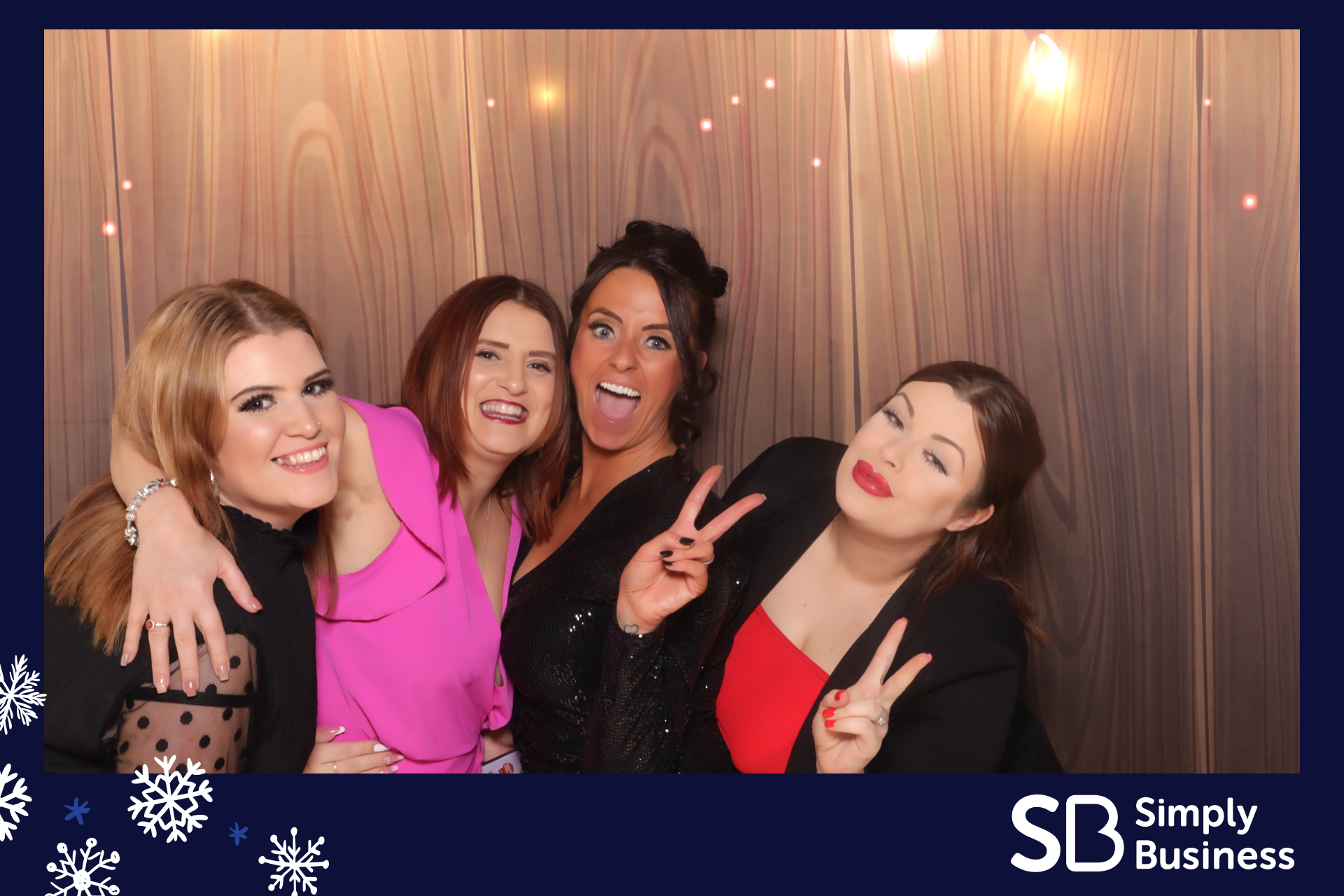 Simply Business Christmas 2023 | View more photos from the event at gallery.imprintphotobooths.co.uk/u/Imprint-Photobooths/Simply-Business-Christmas-2023