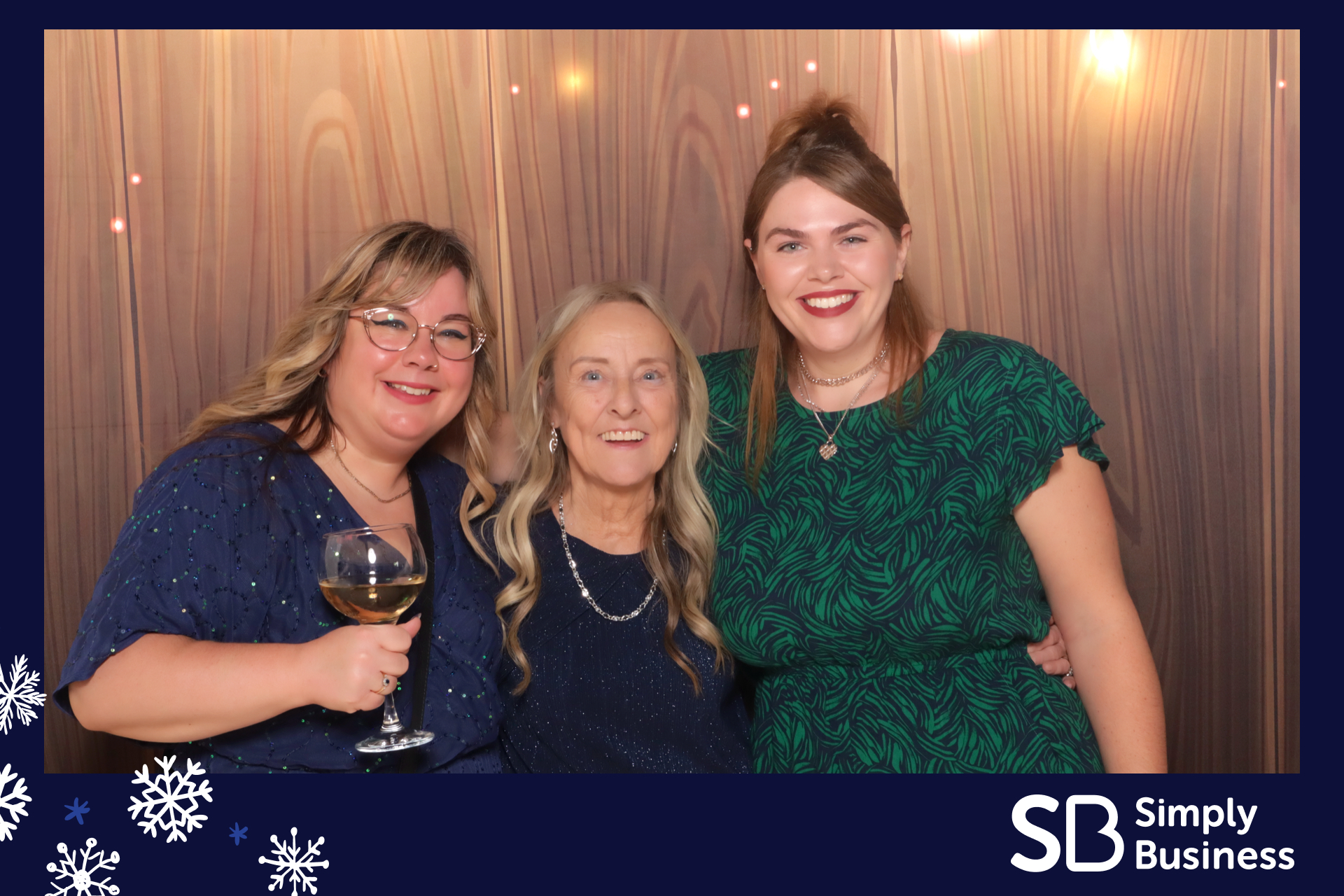 Simply Business Christmas 2023 | View more photos from the event at gallery.imprintphotobooths.co.uk/u/Imprint-Photobooths/Simply-Business-Christmas-2023