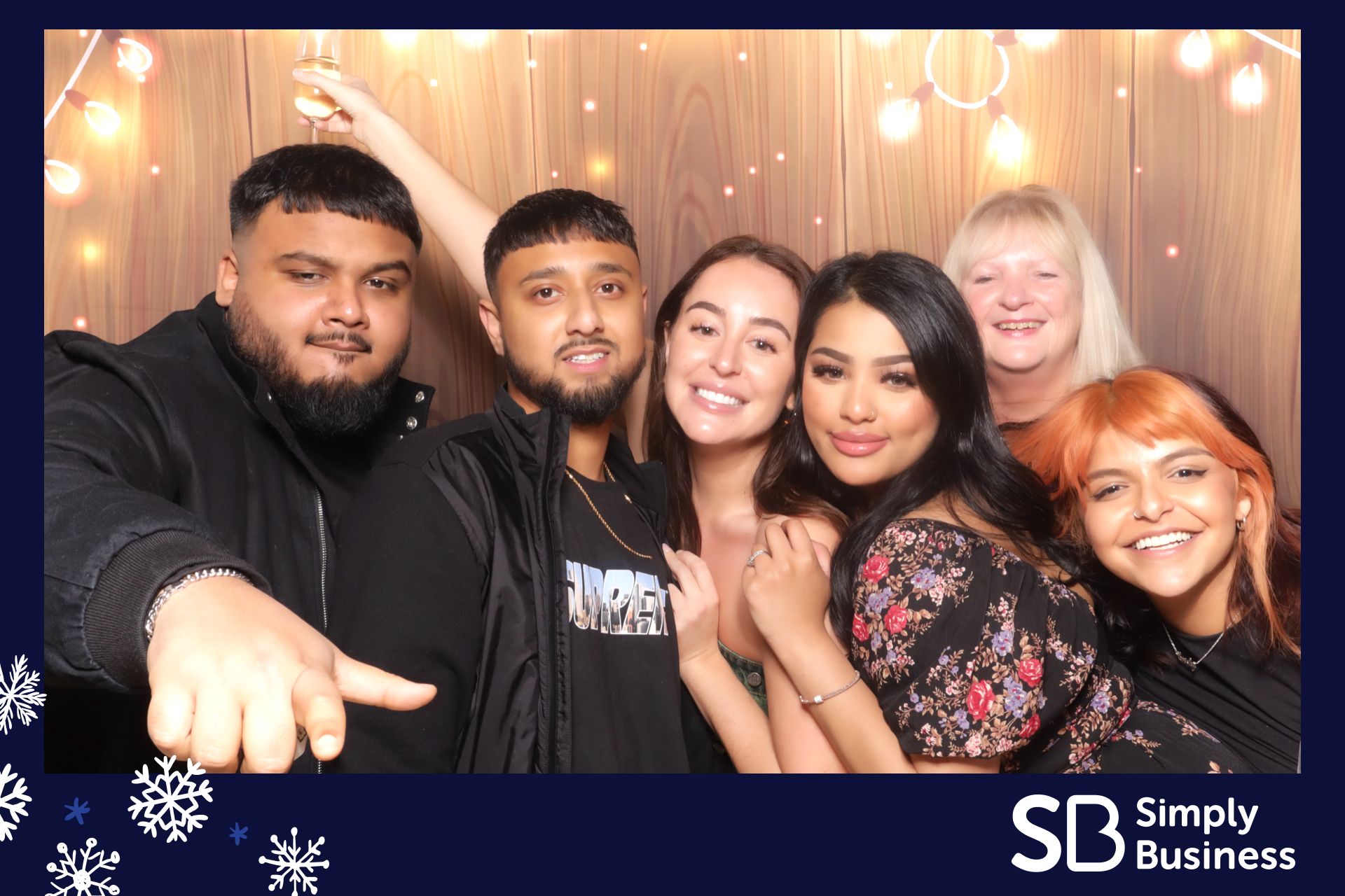 Simply Business Christmas 2023 | View more photos from the event at gallery.imprintphotobooths.co.uk/u/Imprint-Photobooths/Simply-Business-Christmas-2023