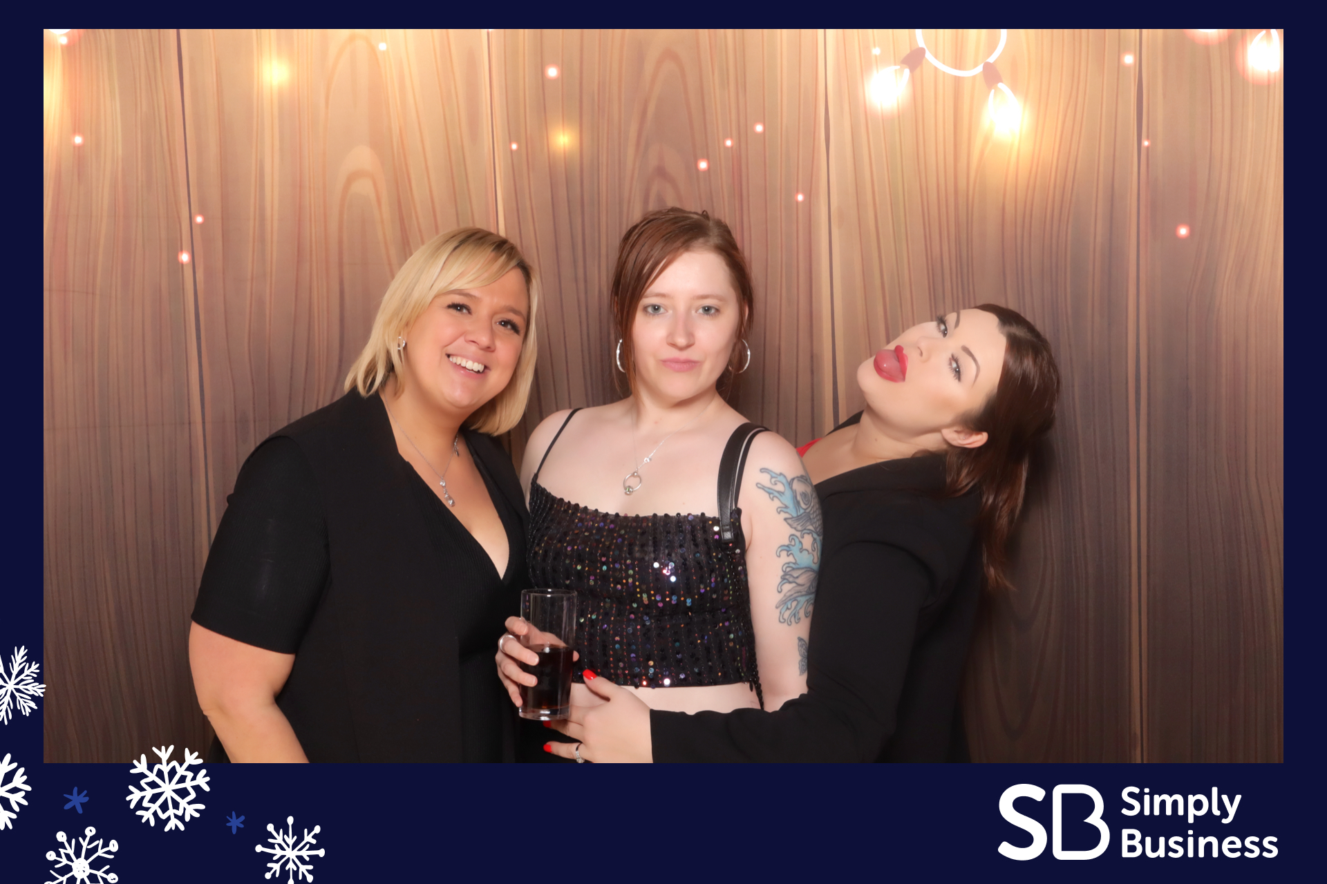 Simply Business Christmas 2023 | View more photos from the event at gallery.imprintphotobooths.co.uk/u/Imprint-Photobooths/Simply-Business-Christmas-2023