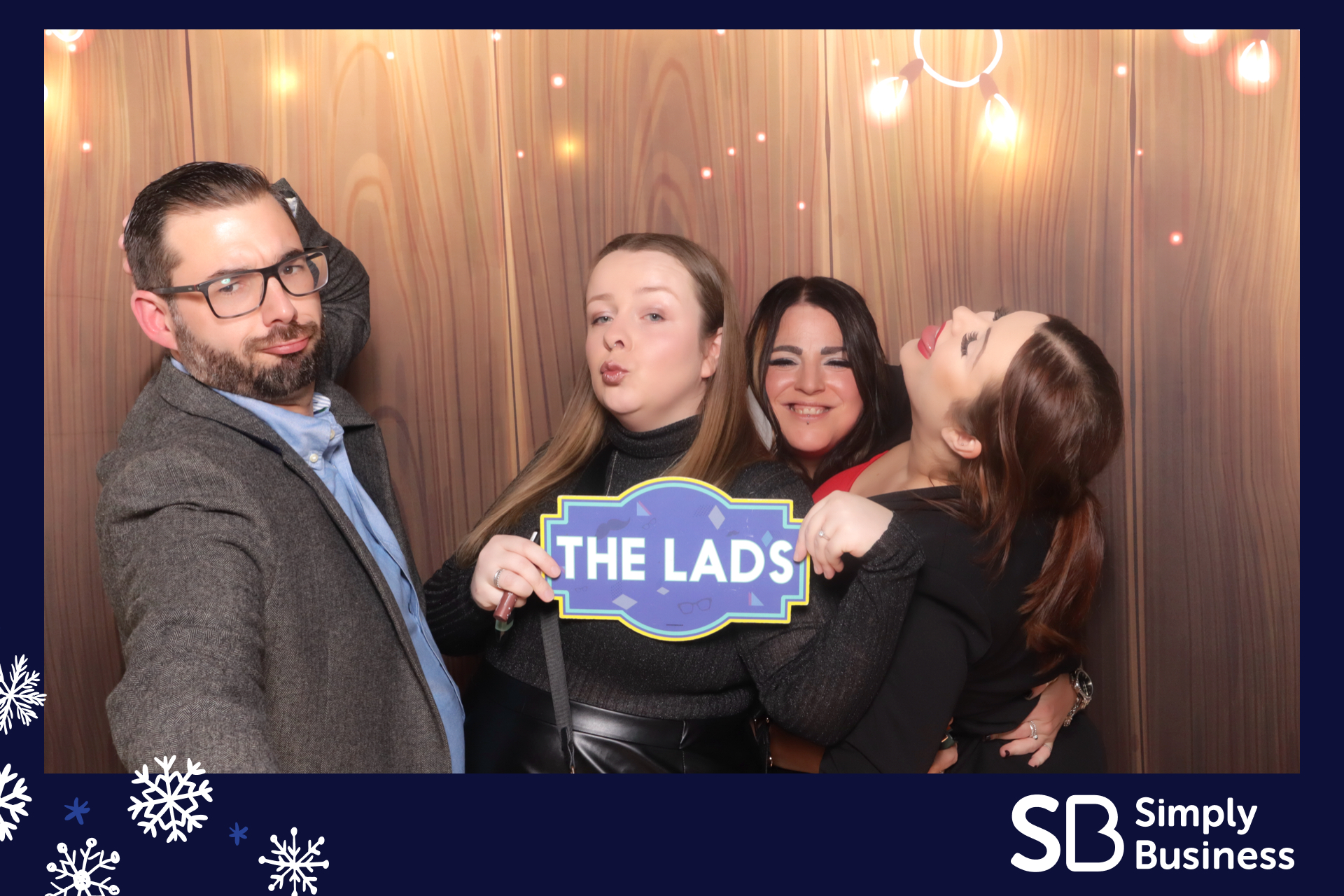 Simply Business Christmas 2023 | View more photos from the event at gallery.imprintphotobooths.co.uk/u/Imprint-Photobooths/Simply-Business-Christmas-2023
