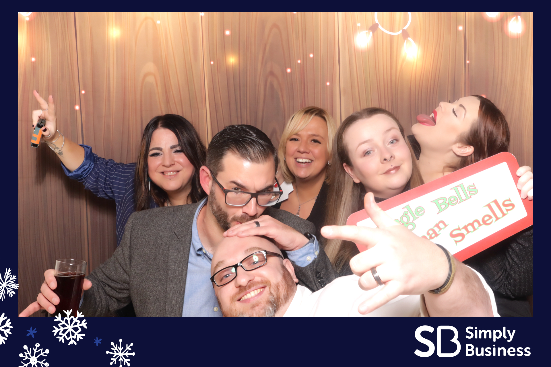 Simply Business Christmas 2023 | View more photos from the event at gallery.imprintphotobooths.co.uk/u/Imprint-Photobooths/Simply-Business-Christmas-2023