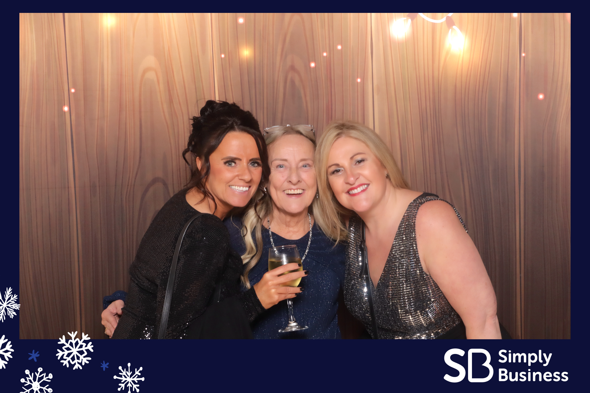 Simply Business Christmas 2023 | View more photos from the event at gallery.imprintphotobooths.co.uk/u/Imprint-Photobooths/Simply-Business-Christmas-2023