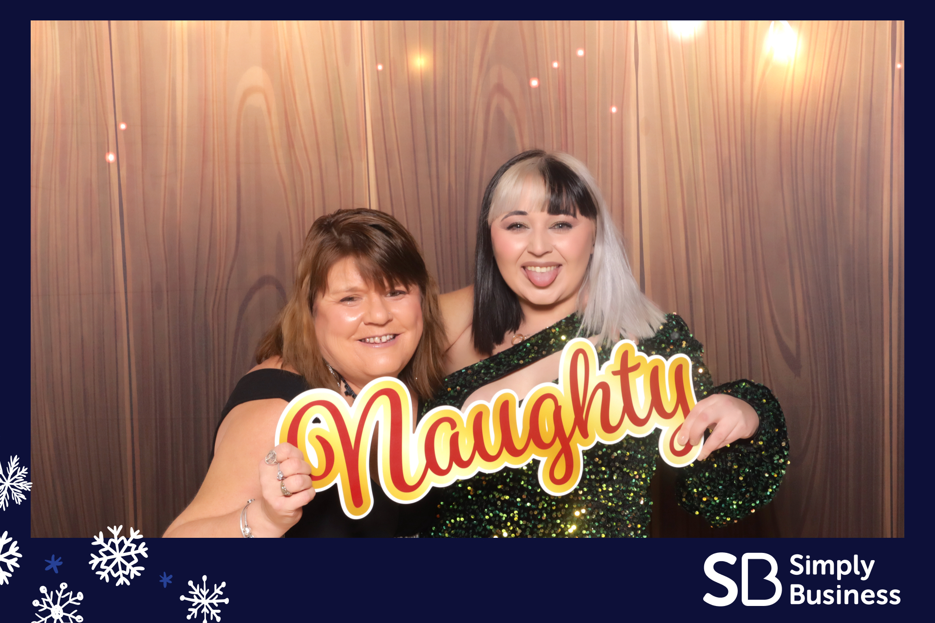 Simply Business Christmas 2023 | View more photos from the event at gallery.imprintphotobooths.co.uk/u/Imprint-Photobooths/Simply-Business-Christmas-2023