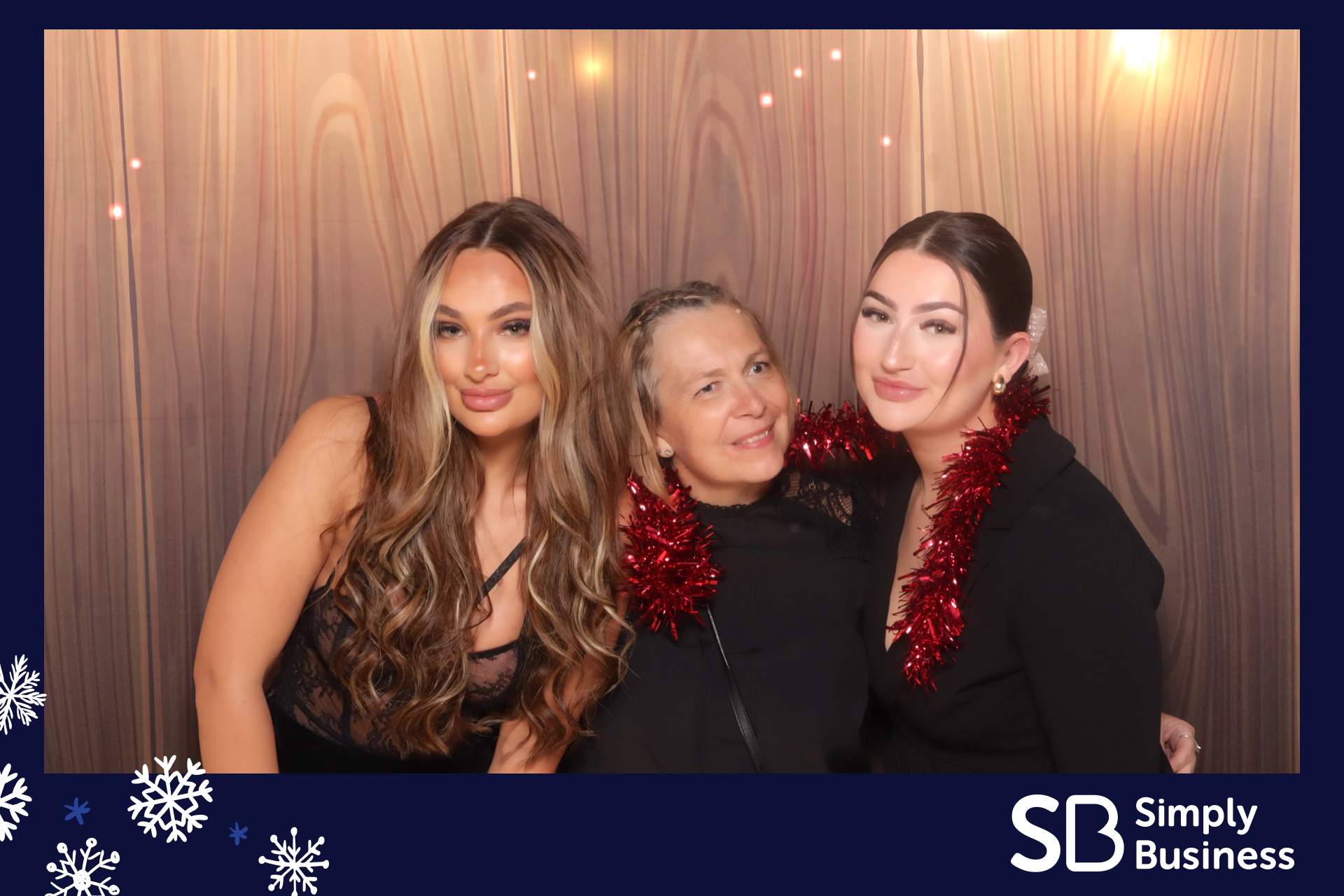 Simply Business Christmas 2023 | View more photos from the event at gallery.imprintphotobooths.co.uk/u/Imprint-Photobooths/Simply-Business-Christmas-2023