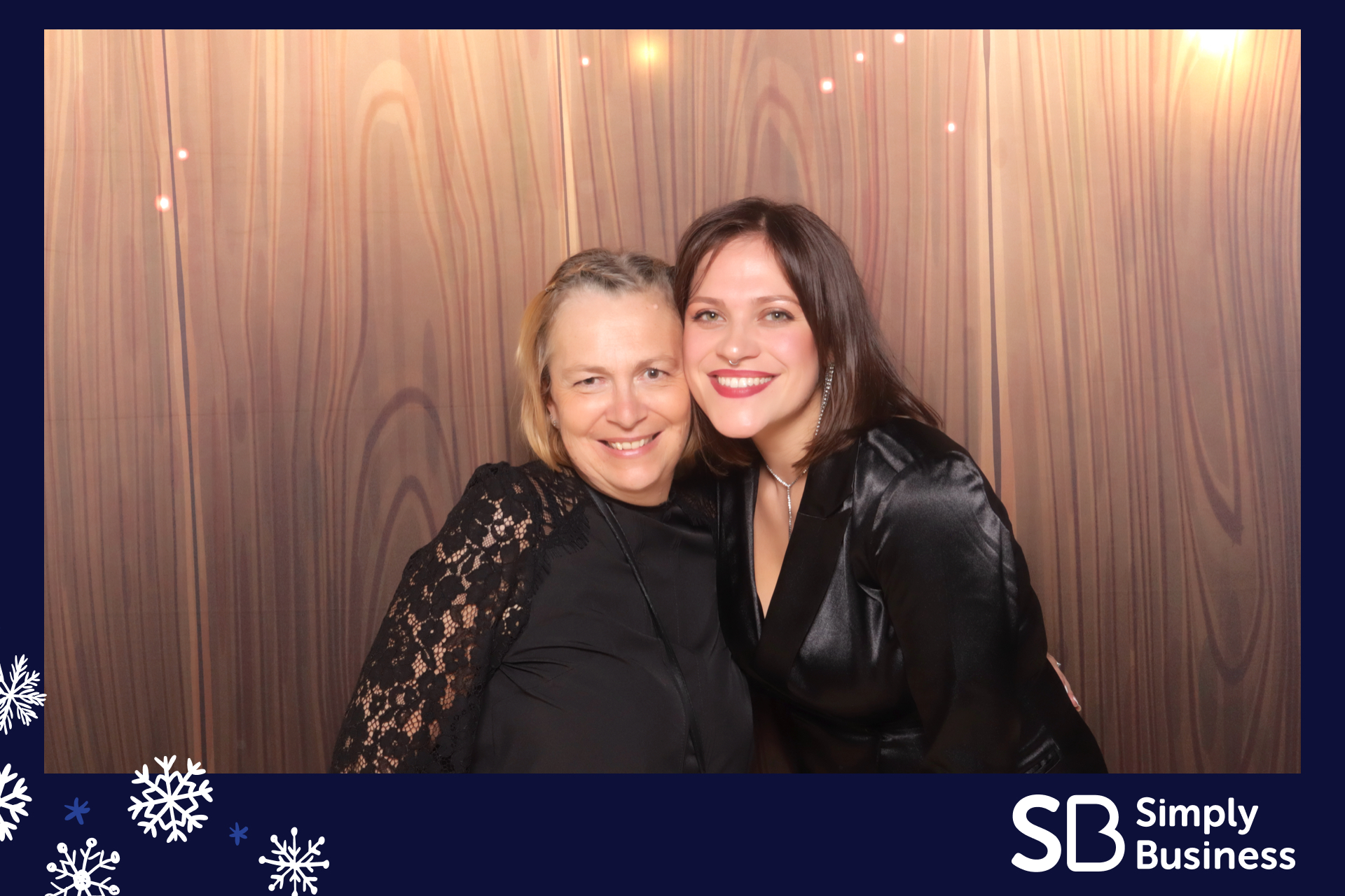 Simply Business Christmas 2023 | View more photos from the event at gallery.imprintphotobooths.co.uk/u/Imprint-Photobooths/Simply-Business-Christmas-2023