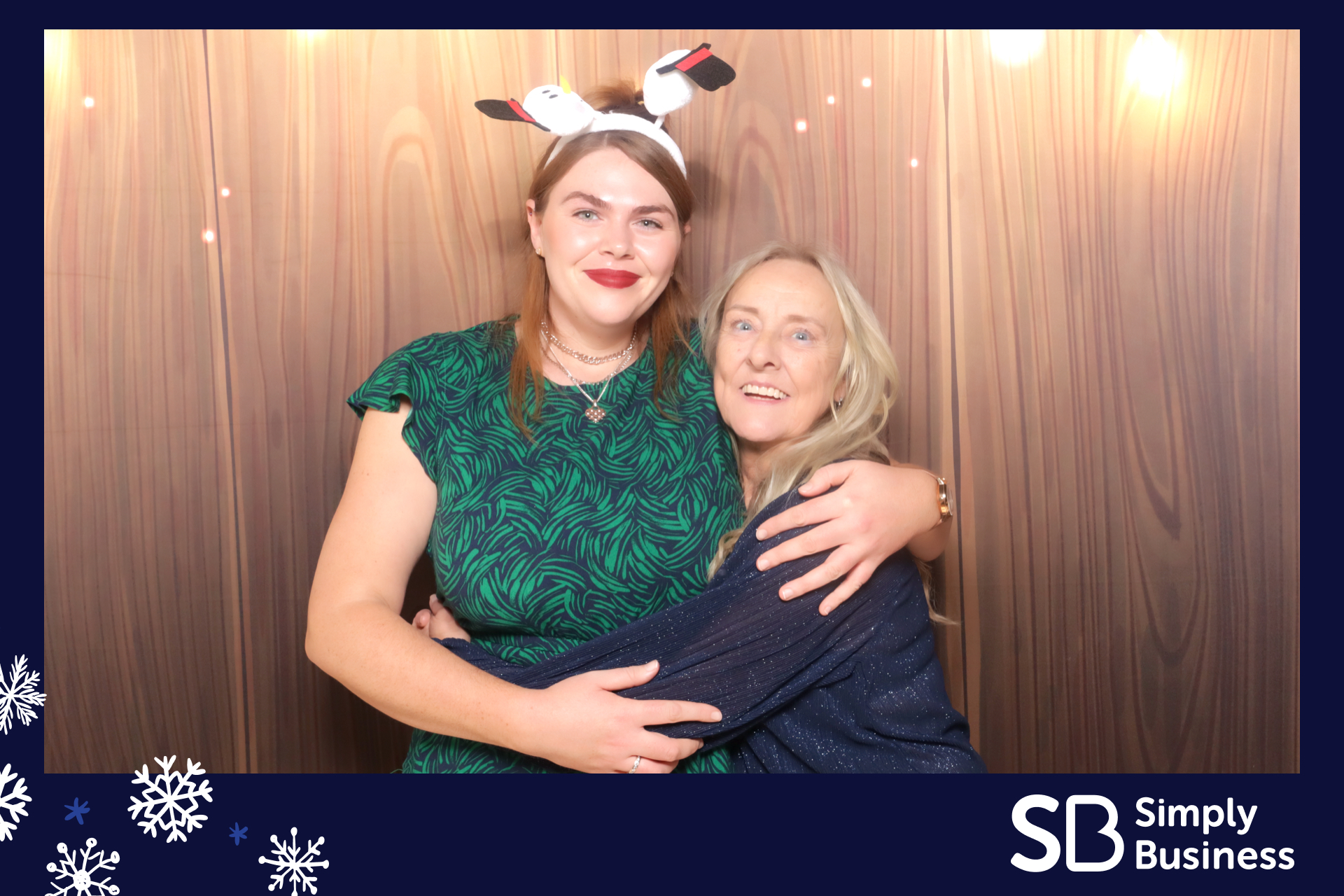 Simply Business Christmas 2023 | View more photos from the event at gallery.imprintphotobooths.co.uk/u/Imprint-Photobooths/Simply-Business-Christmas-2023