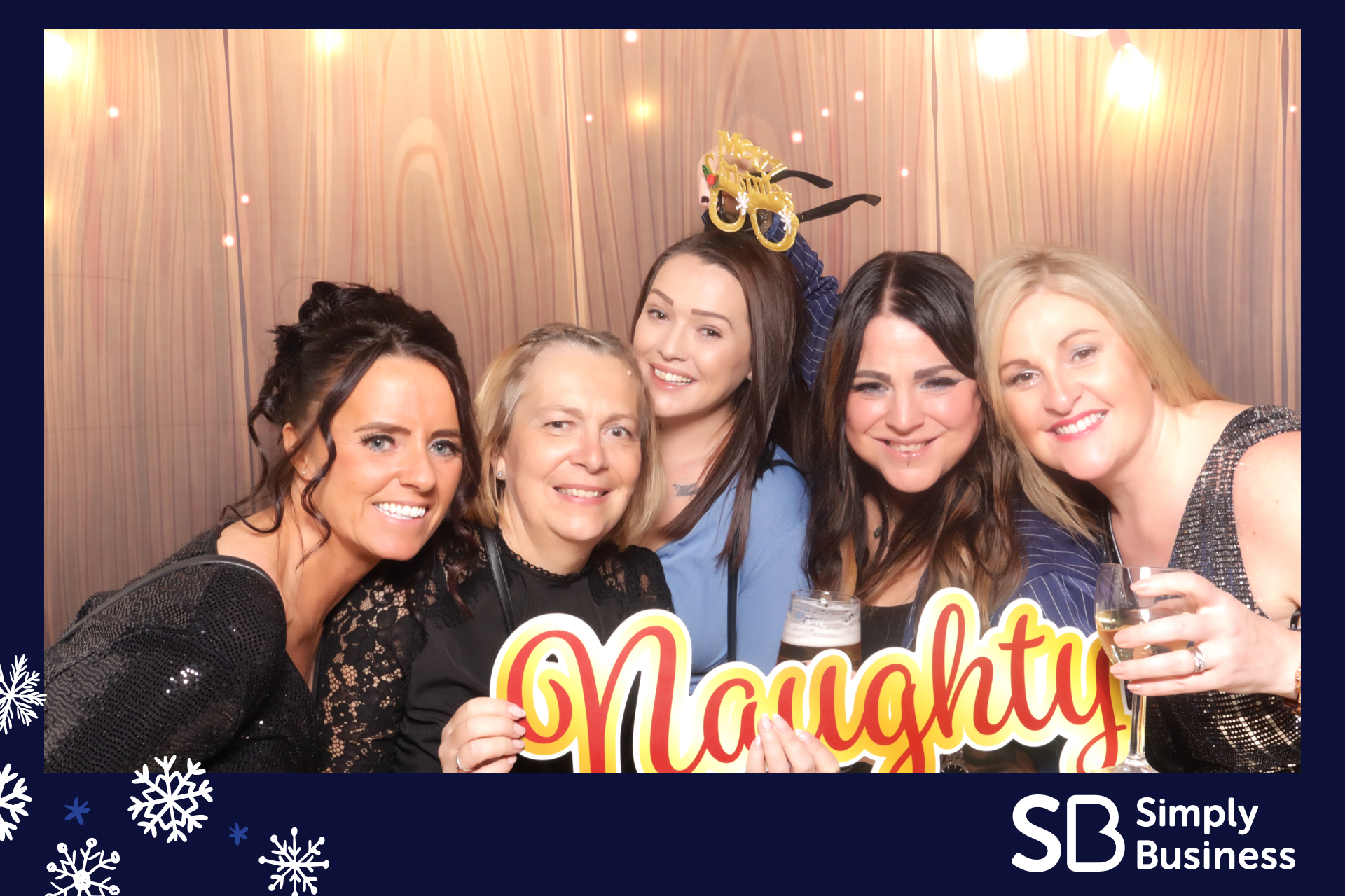 Simply Business Christmas 2023 | View more photos from the event at gallery.imprintphotobooths.co.uk/u/Imprint-Photobooths/Simply-Business-Christmas-2023