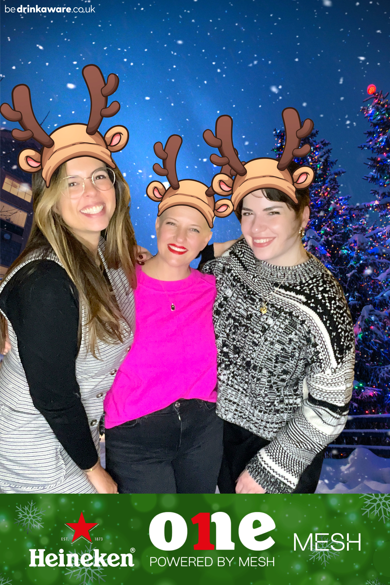 The Mesh Heineken Christmas Mashup | View more photos from the event at gallery.imprintphotobooths.co.uk/u/Imprint-Photobooths/The-Mesh-Heineken-Christmas-Mashup