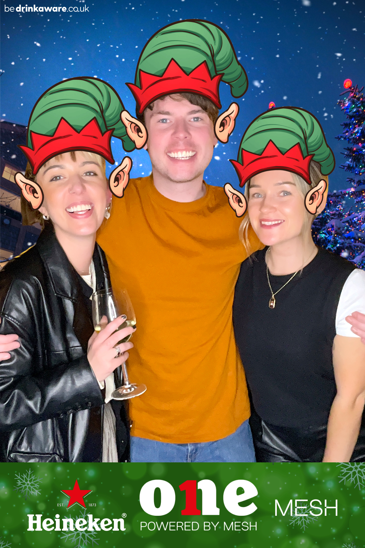 The Mesh Heineken Christmas Mashup | View more photos from the event at gallery.imprintphotobooths.co.uk/u/Imprint-Photobooths/The-Mesh-Heineken-Christmas-Mashup