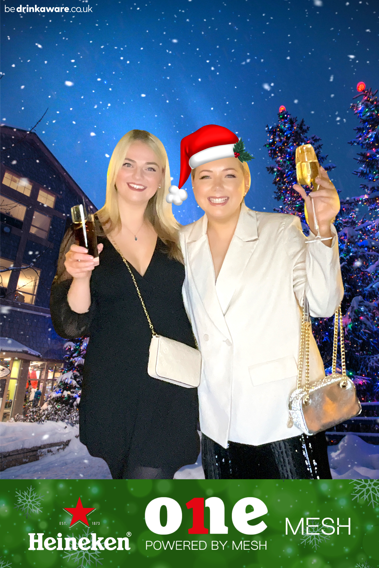 The Mesh Heineken Christmas Mashup | View more photos from the event at gallery.imprintphotobooths.co.uk/u/Imprint-Photobooths/The-Mesh-Heineken-Christmas-Mashup