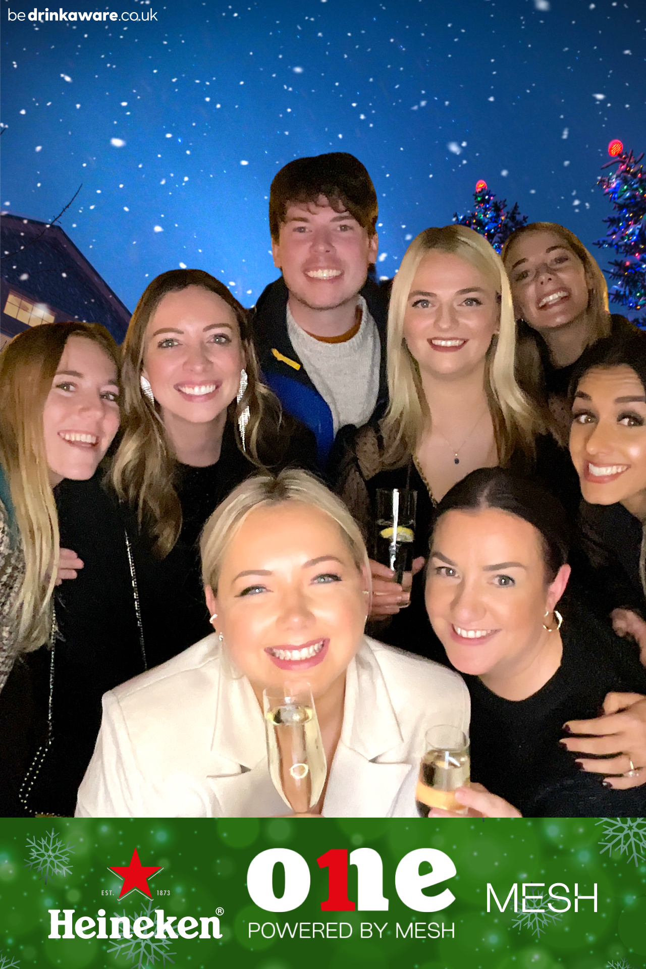 The Mesh Heineken Christmas Mashup | View more photos from the event at gallery.imprintphotobooths.co.uk/u/Imprint-Photobooths/The-Mesh-Heineken-Christmas-Mashup