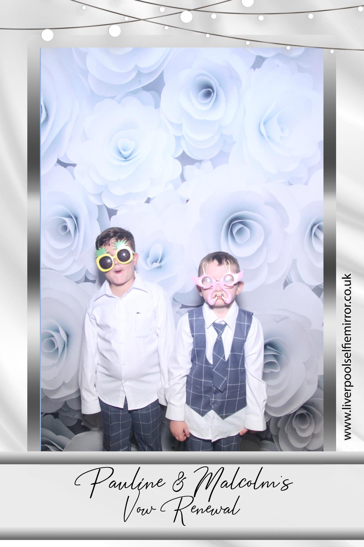 Malcolm & Pauline's Vow Renewal | View more photos from the event at gallery.liverpoolselfiemirror.co.uk/u/LiverpoolSelfieMirror/Malcolm-Paulines-Vow-Renewal